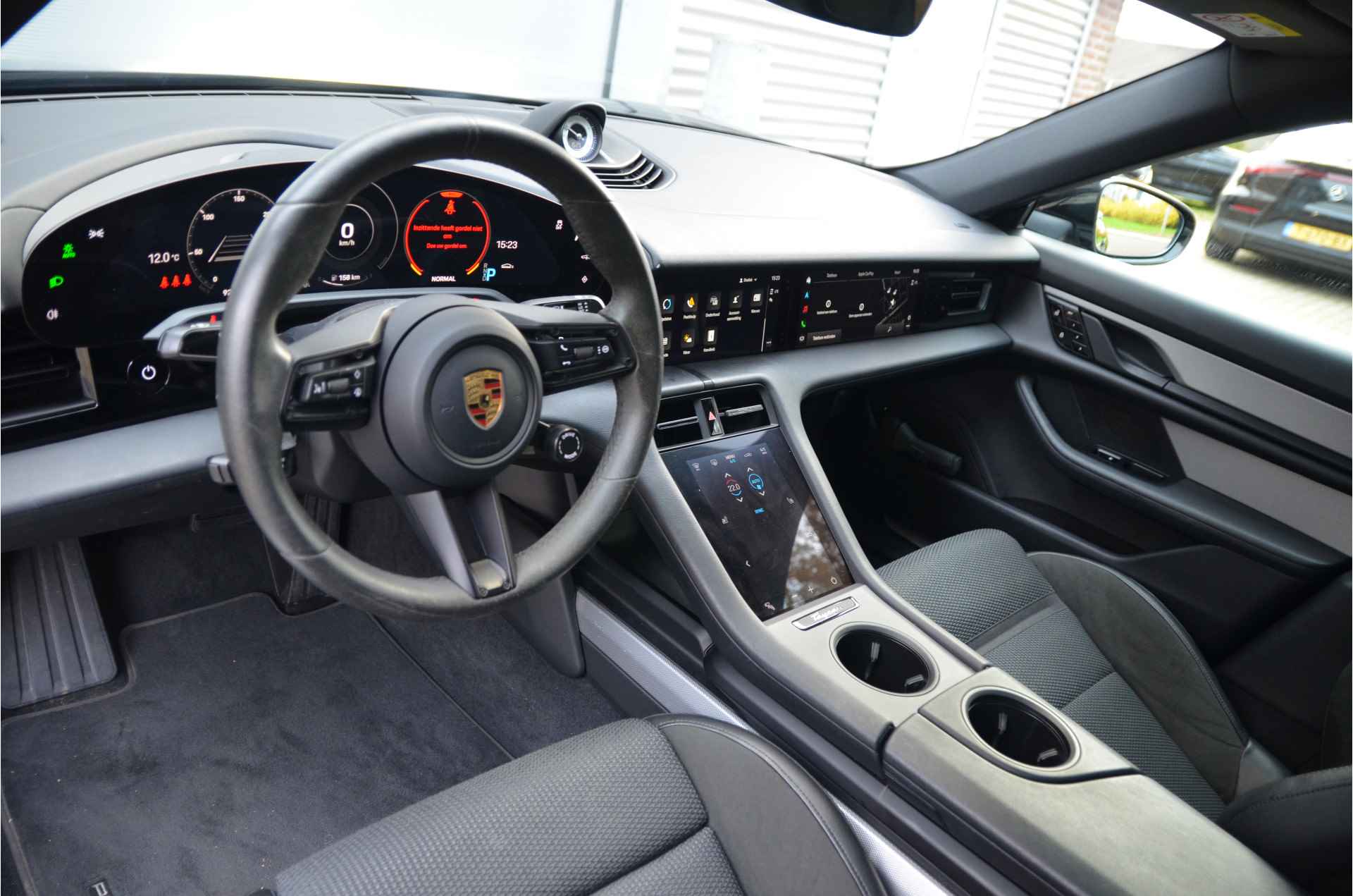 Porsche Taycan 4S Performance 84 kWh 21", Pano, Sport Chrono clock, MARGE - 11/36