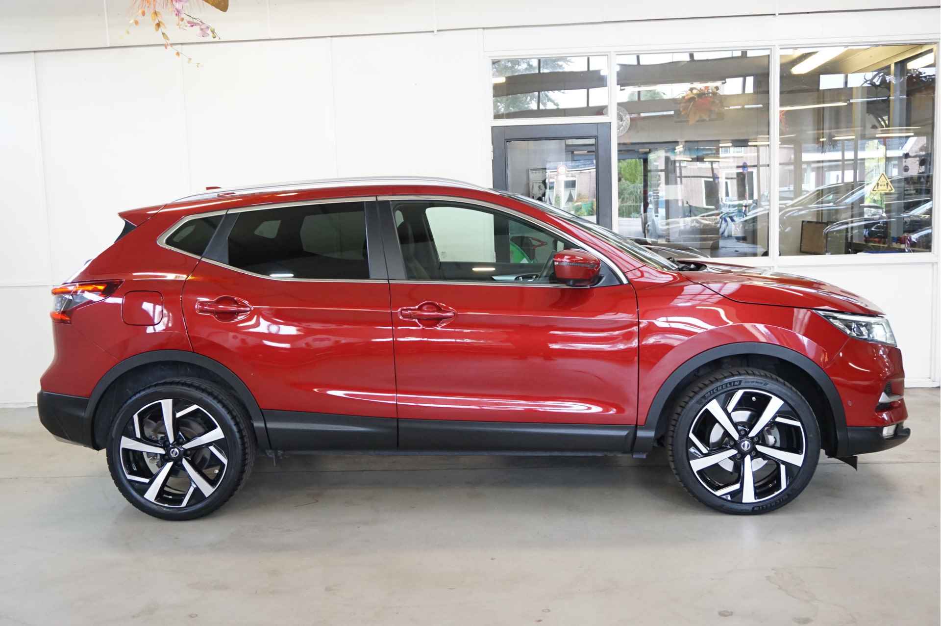 Nissan QASHQAI 1.2 Tekna + Navi - Panoramisch glazen dak - 28/46