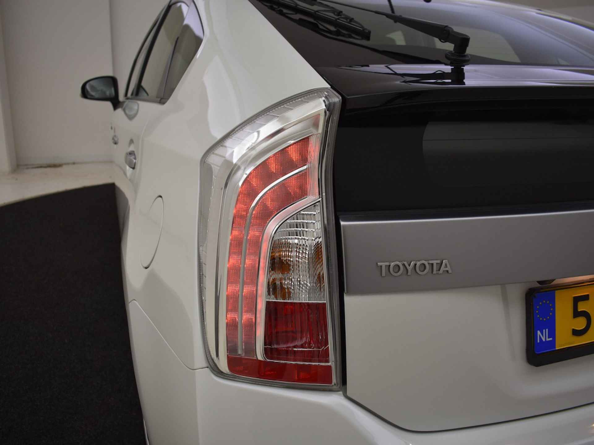 Toyota Prius 1.8 Plug-in Dynamic Business | JBL | Trekhaak - 14/31