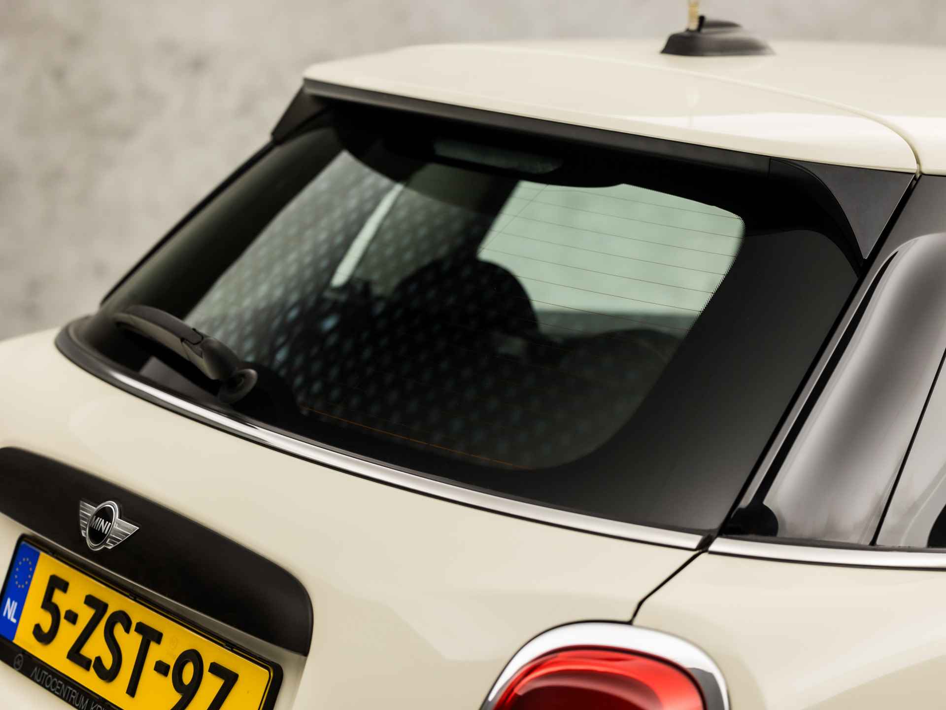 MINI Mini 1.2 One Sport (NAVIGATIE, 5 DEURS, DEALER ONDERHOUDEN, CRUISE, SPORTSTOELEN, ELEK RAMEN, NIEUWE APK, LM VELGEN, NIEUWSTAAT) - 28/33