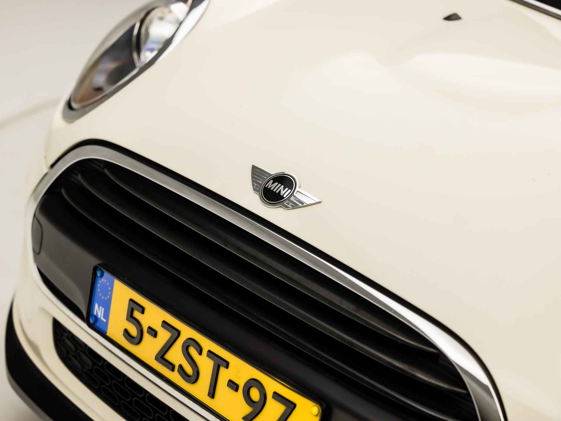 MINI Mini 1.2 One Sport (NAVIGATIE, 5 DEURS, DEALER ONDERHOUDEN, CRUISE, SPORTSTOELEN, ELEK RAMEN, NIEUWE APK, LM VELGEN, NIEUWSTAAT) - 29/33