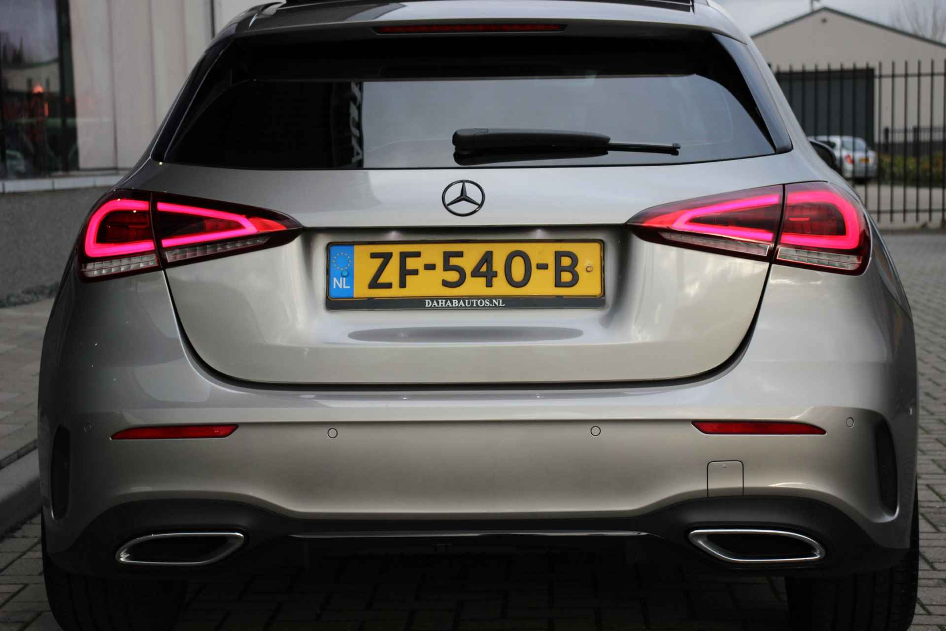 Mercedes-Benz A-Klasse 220 AMG Premium Plus | Night pakket | Leder | Pano | Sfeer | Burmester | - 15/44