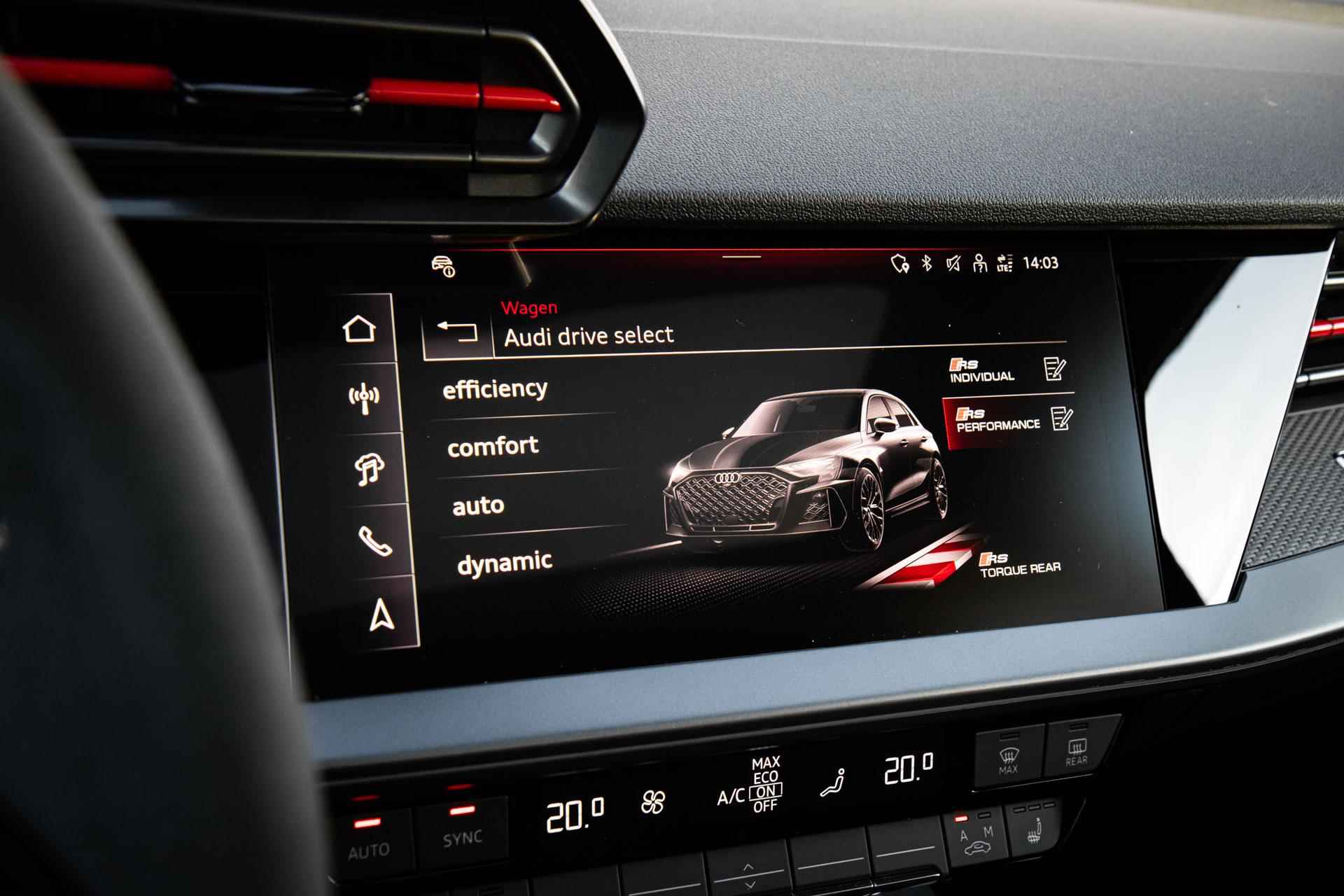 Audi RS 3 Sportback 2.5 TFSI 400pk quattro | Glazen Panoramadak | LMV 19'' | Head-up Display - 45/53