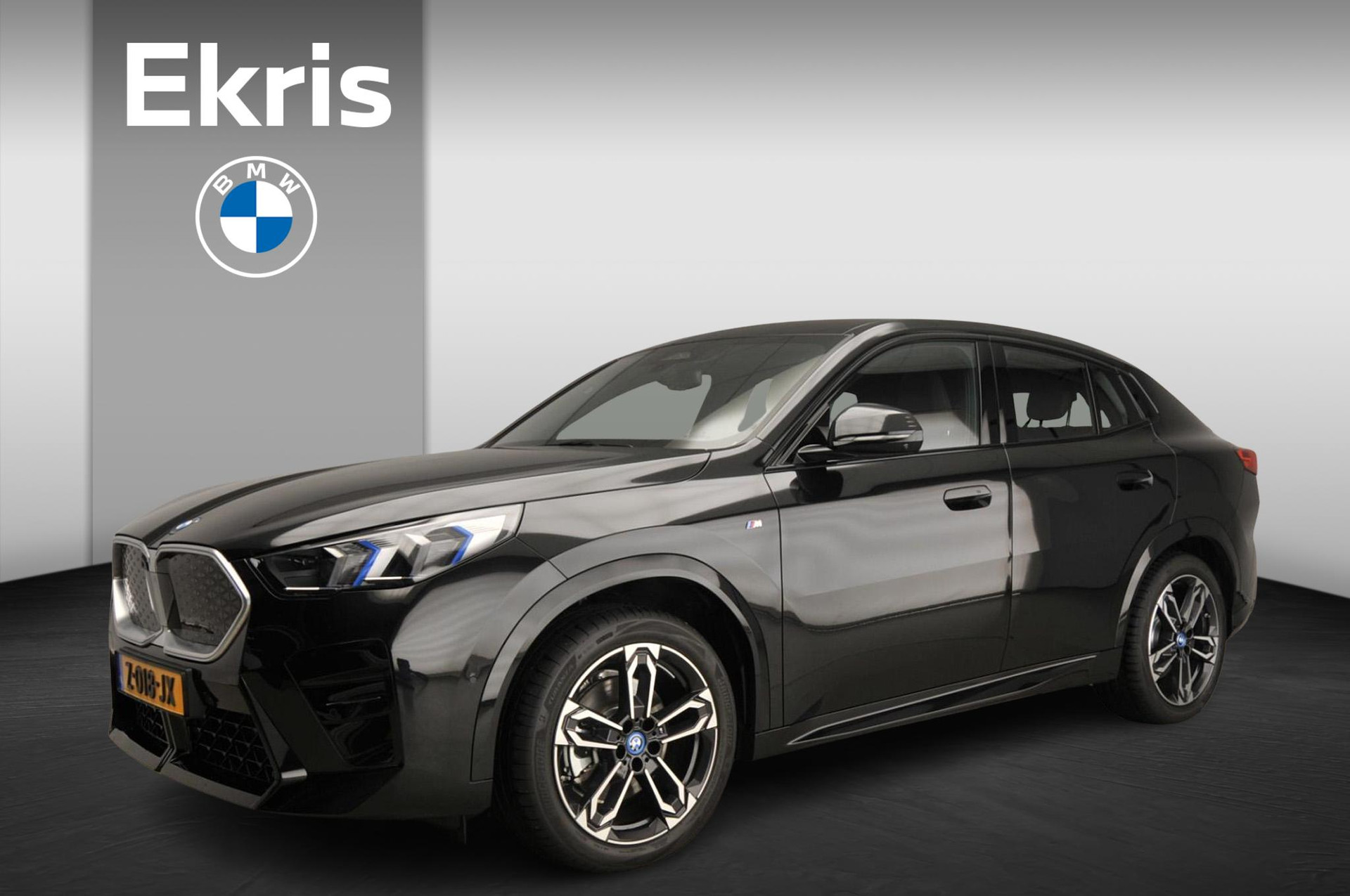 BMW iX2 xDrive30 M-Sportpakket | LED | Leder | HUD | Schuifdak | Elektr. zetels | Keyles go | DAB | Harman-kardon sound | Alu 19 inch