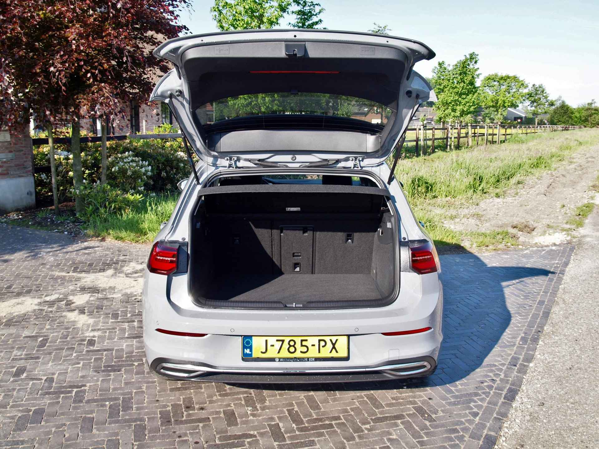 Volkswagen Golf 1.5 eTSI Style | Panoramadak | Camera | Apple Carplay | Cruise Control | - 36/38