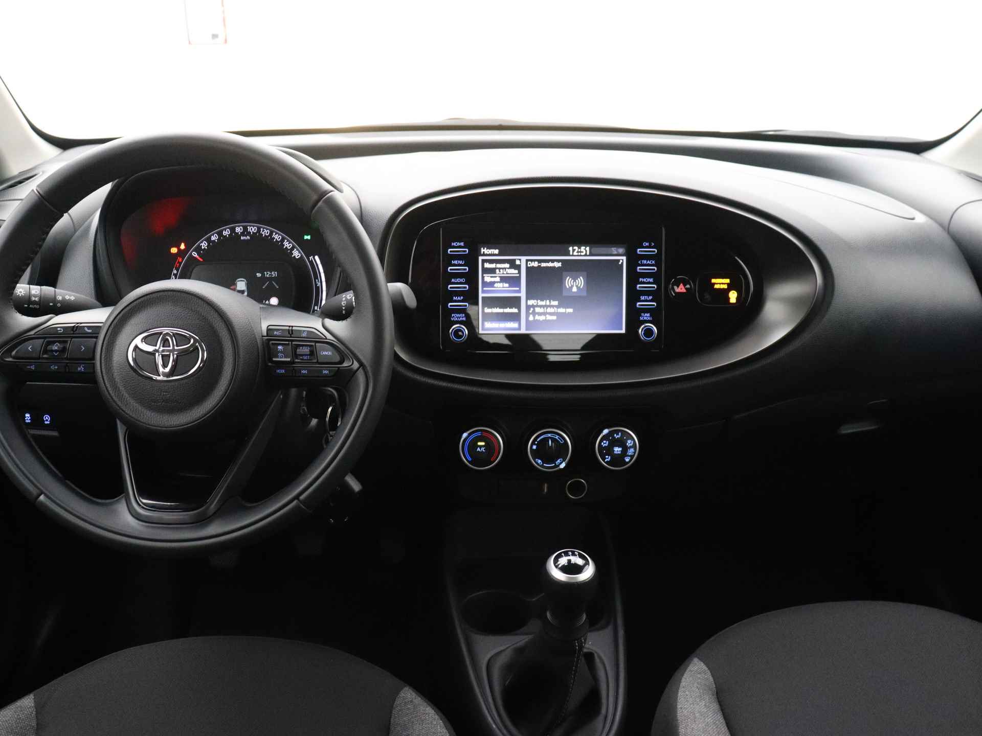 Toyota Aygo X 1.0 VVT-i MT play | Apple CarPlay / Android Auto (Navigatie) | Camera | Airco | - 6/41