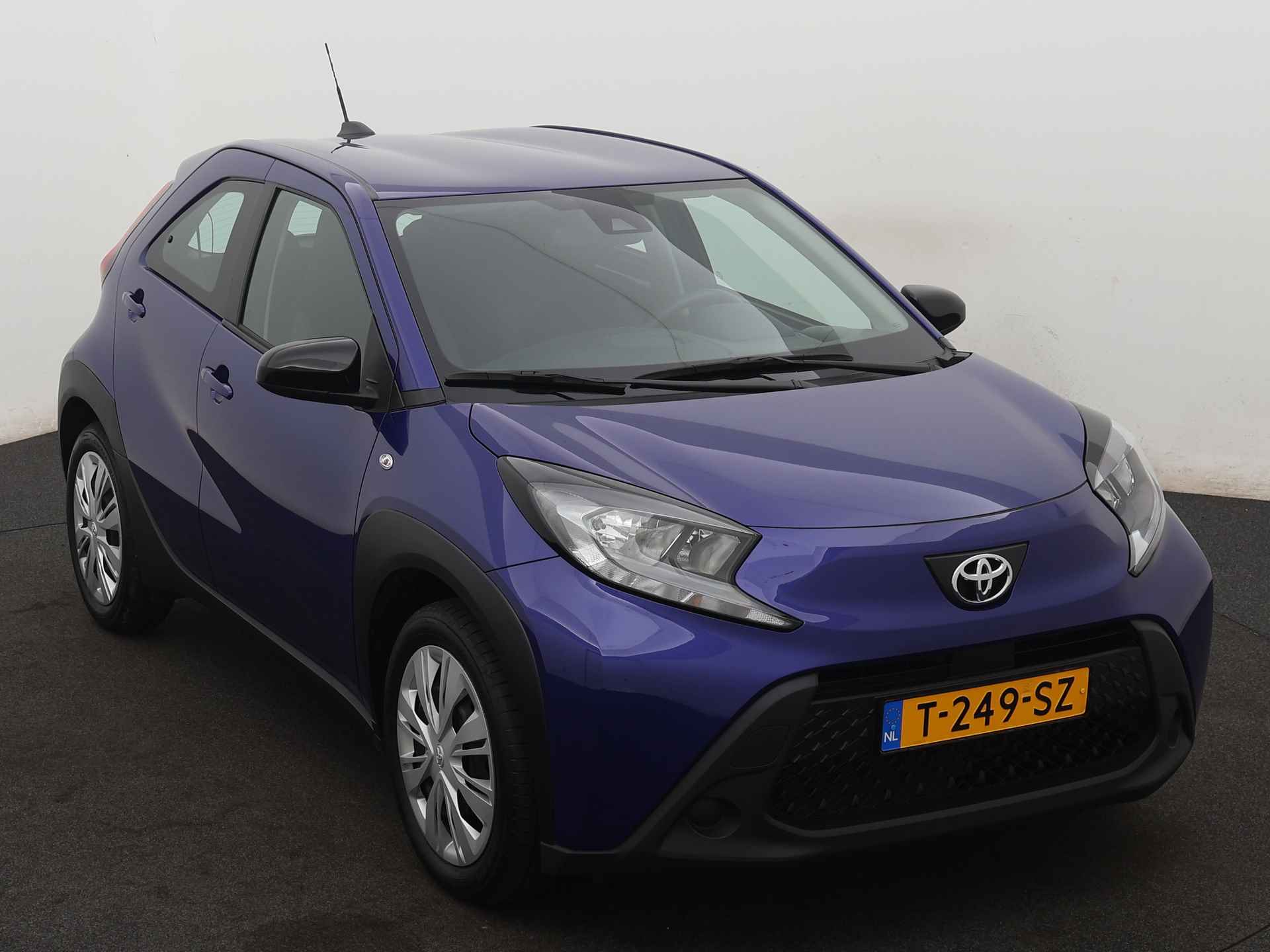 Toyota Aygo X 1.0 VVT-i MT play | Apple CarPlay / Android Auto (Navigatie) | Camera | Airco | - 29/41