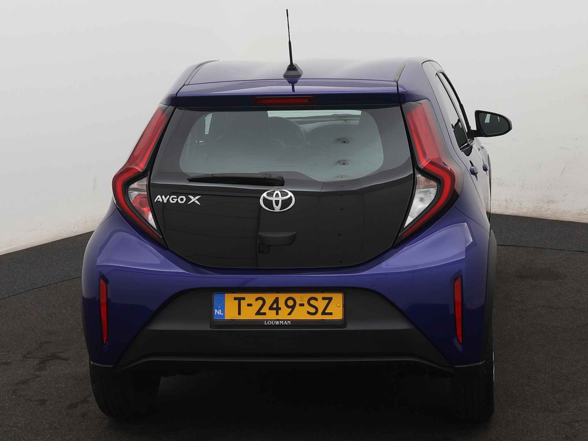 Toyota Aygo X 1.0 VVT-i MT play | Apple CarPlay / Android Auto (Navigatie) | Camera | Airco | - 30/41