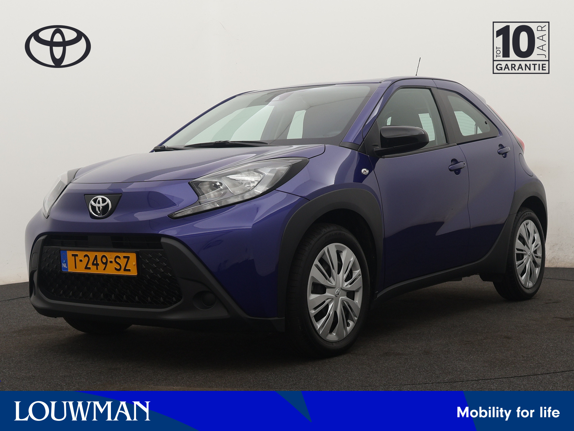 Toyota Aygo X 1.0 VVT-i MT play | Apple CarPlay / Android Auto (Navigatie) | Camera | Airco |