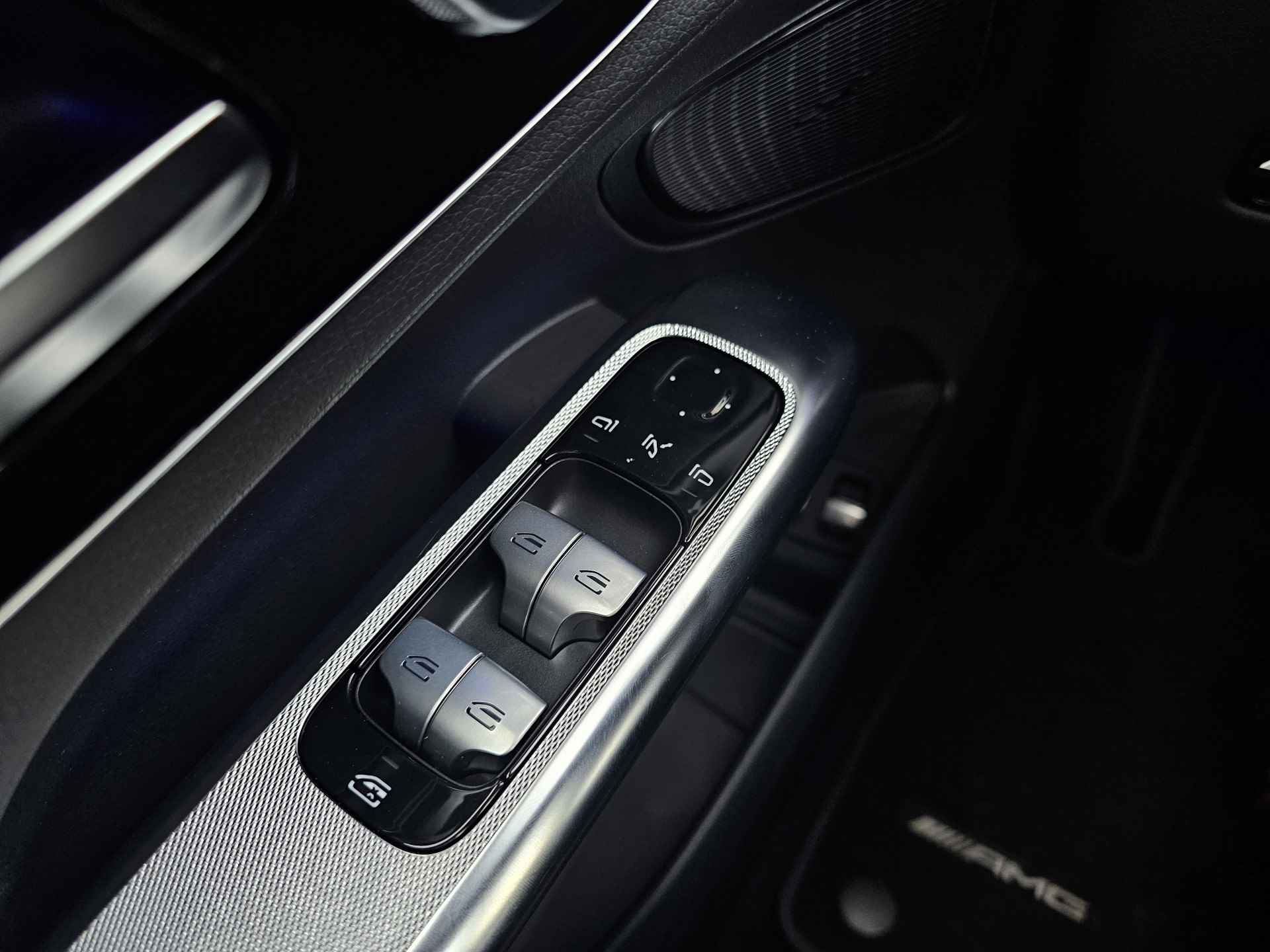 Mercedes-Benz GLC 300e 4-Matic AMG Line | Rij-assistentiepakket | Panoramadak | Memorypakket | 360° Camera - 11/18