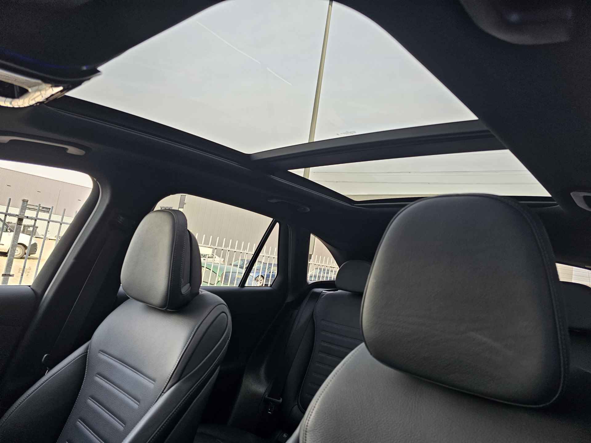 Mercedes-Benz GLC 300e 4-Matic AMG Line | Rij-assistentiepakket | Panoramadak | Memorypakket | 360° Camera - 18/18