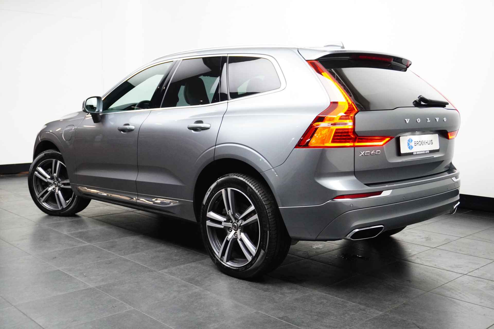 Volvo XC60 Recharge T6 AWD Inscription | Lounge Pack | Lightning Pack | Climate Pro Pack | Bowers & Wilkins audio | Luchtvering | Trekhaak - 6/38