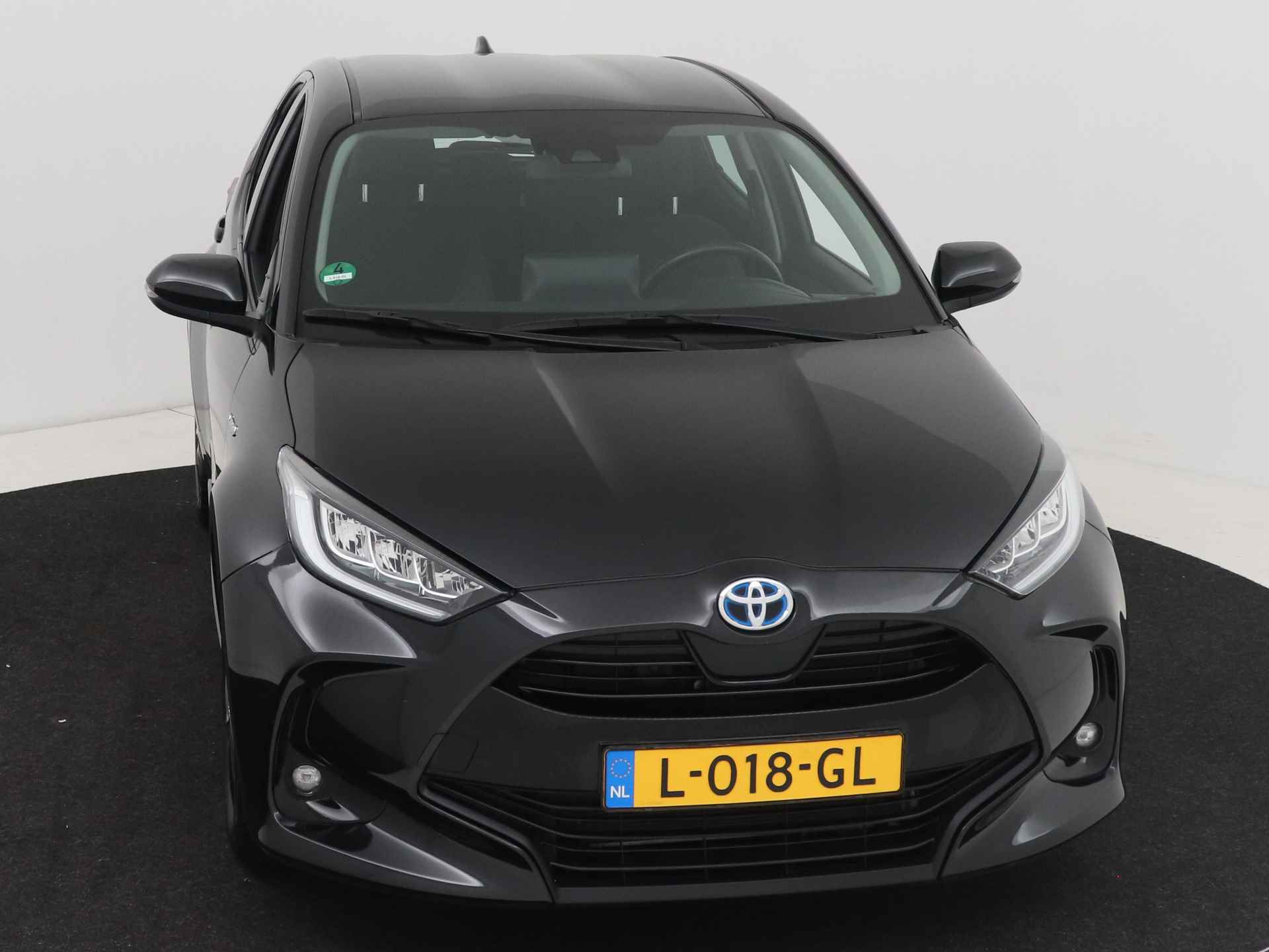 Toyota Yaris 1.5 Hybrid Dynamic | Navigatie | Camera | LM velgen | Climate Control | Cruise Control Adaptief | - 26/50