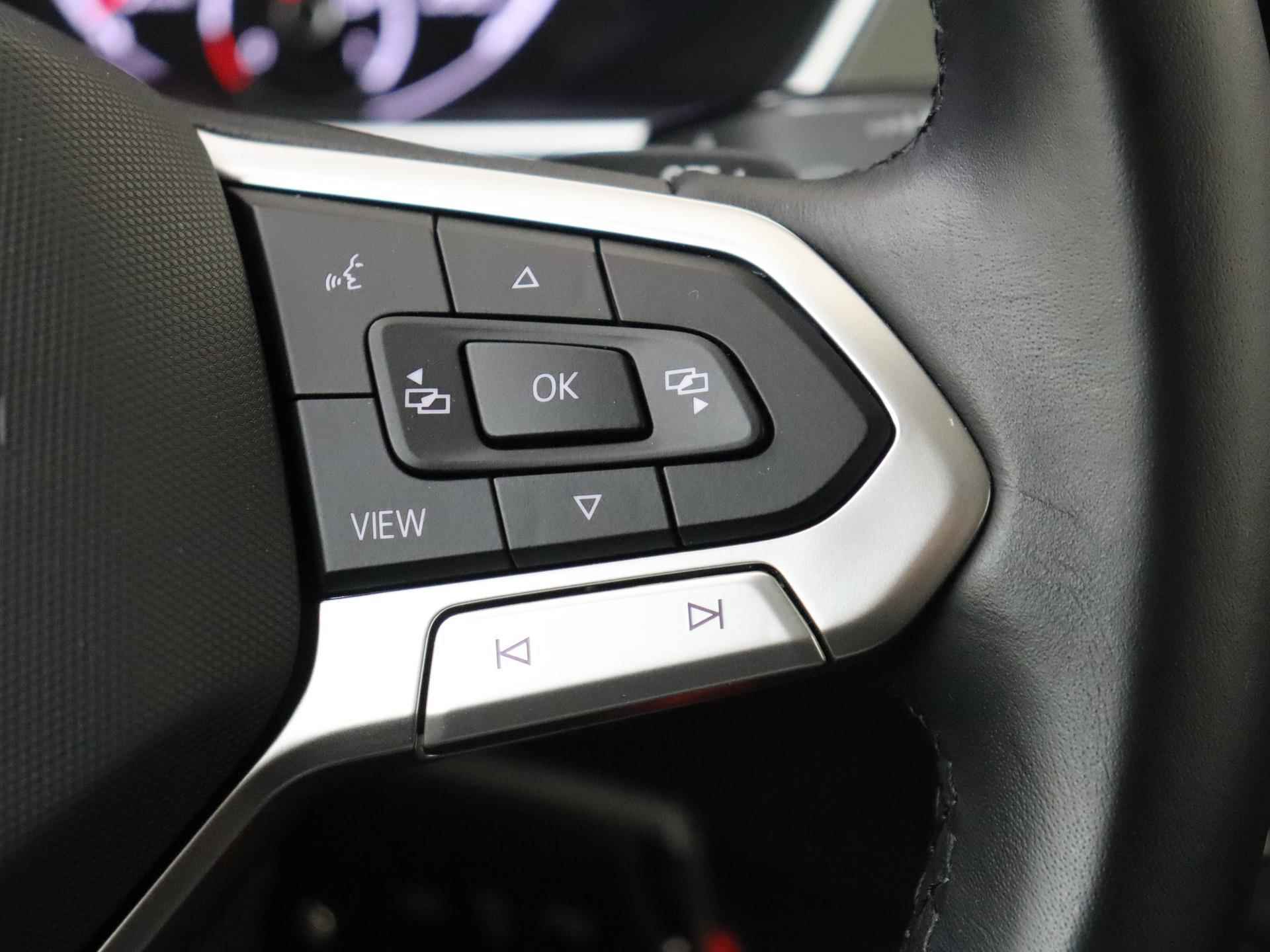 Volkswagen T-Cross 1.5 TSI Style | Adaptieve Cruise Control | Stoelverwarming | Camera | Apple Carplay & Android Auto | Blind Spot Warning | Privacy Glass - 16/24