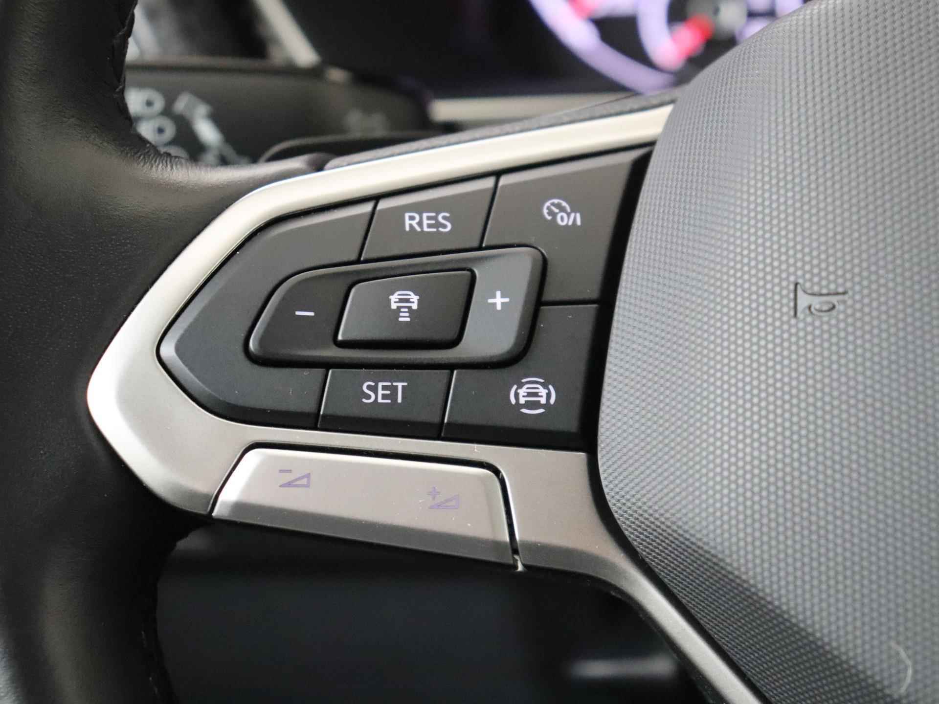 Volkswagen T-Cross 1.5 TSI Style | Adaptieve Cruise Control | Stoelverwarming | Camera | Apple Carplay & Android Auto | Blind Spot Warning | Privacy Glass - 19/24