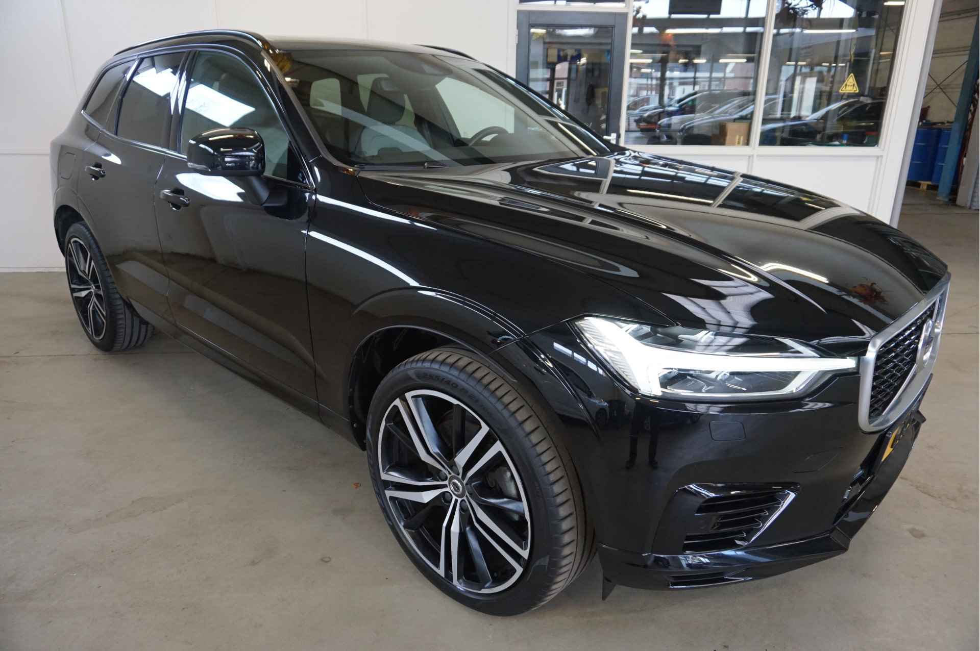 Volvo XC60 2.0 Recharge T8 AWD R-Design 21"Velgen - Pilot Assist Adaptief Cruiscontr. - 5/68