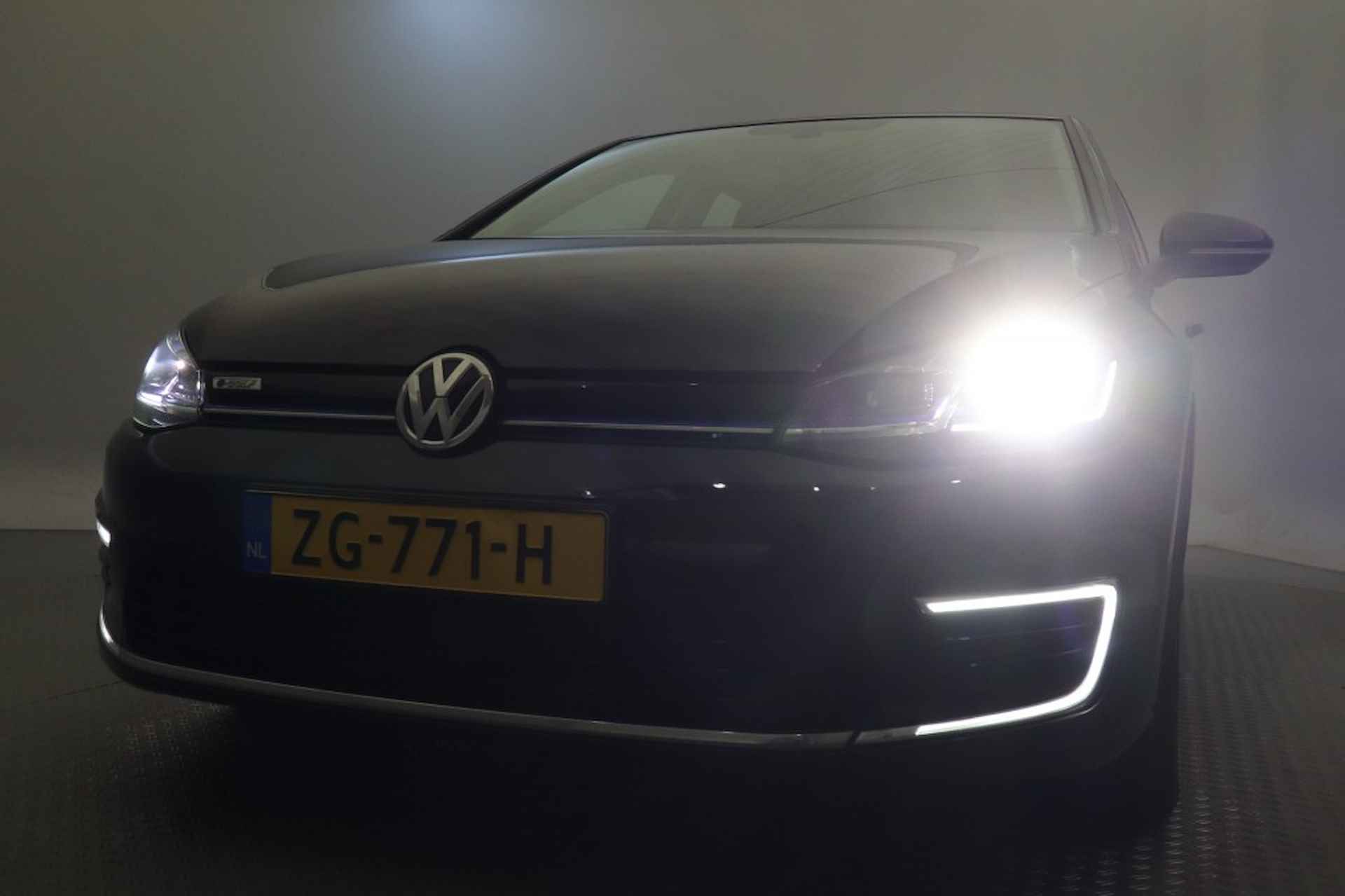 VOLKSWAGEN E-golf Electric (11.335 NA SUBSIDIE) - Clima, Camera - 29/29