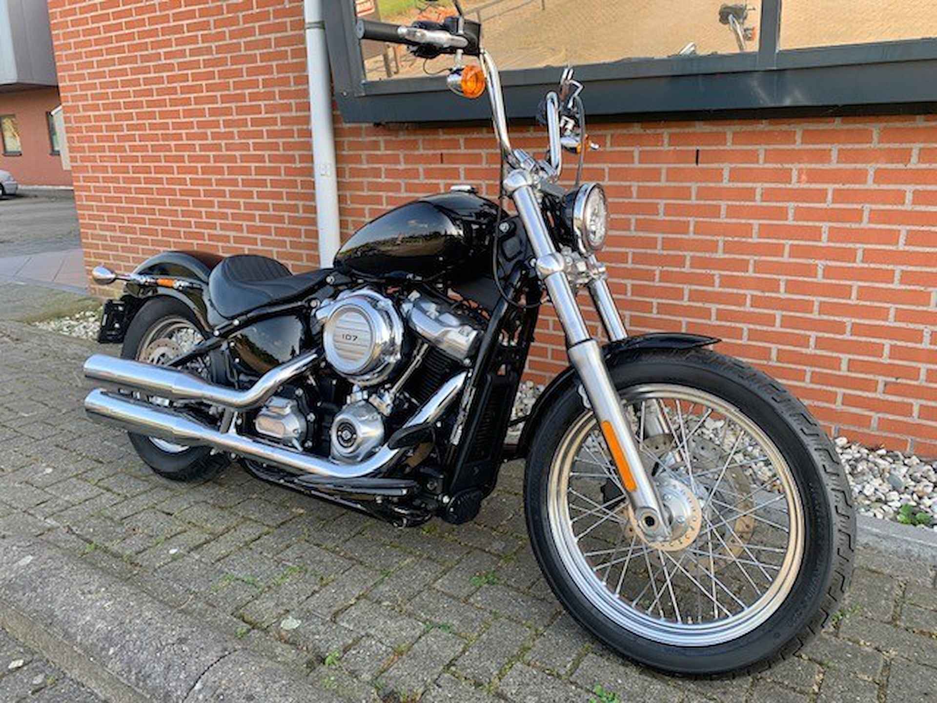 Harley-Davidson SOFTAIL FXST / FXBB STREETBOB - 4/13