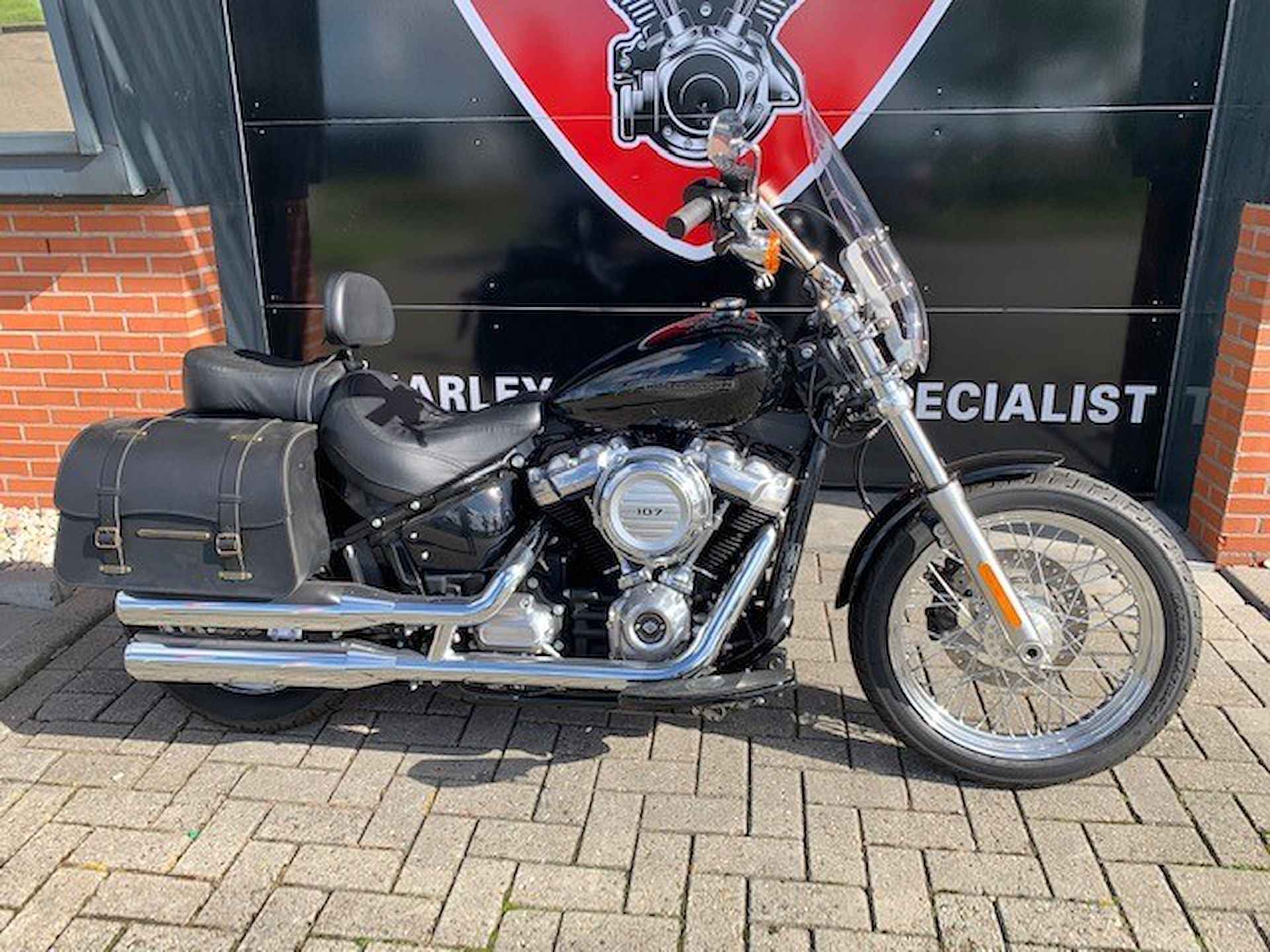 Harley-Davidson SOFTAIL FXST / FXBB STREETBOB - 5/13