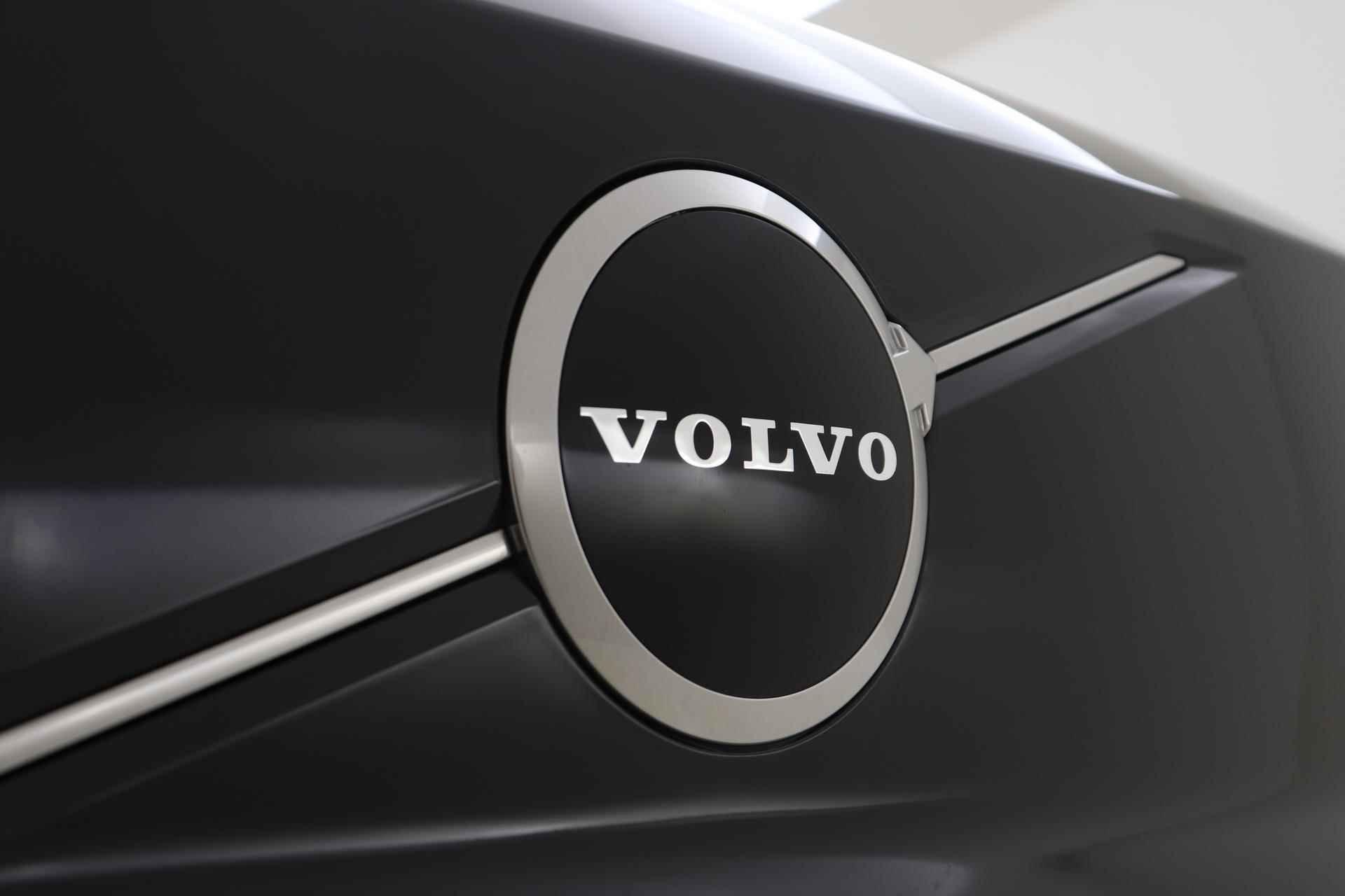 Volvo EX30 Single Motor Extended Range Plus 69 kWh - 54/68