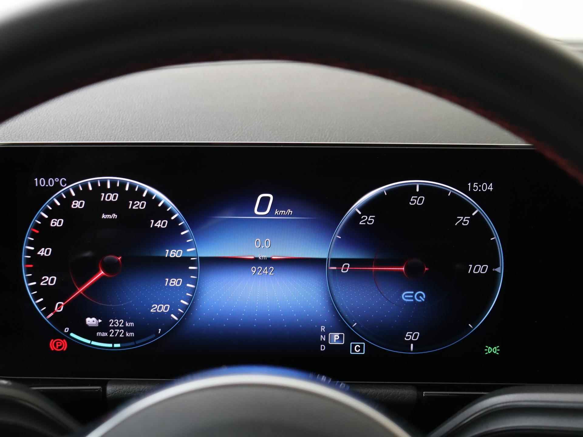 Mercedes-Benz EQA 250 AMG Line 67 kWh / Panorama-schuifdak / Nightpakket / Sfeerverlichting / Achteruitrijcamera / Easypack-Achterklep / - 19/34