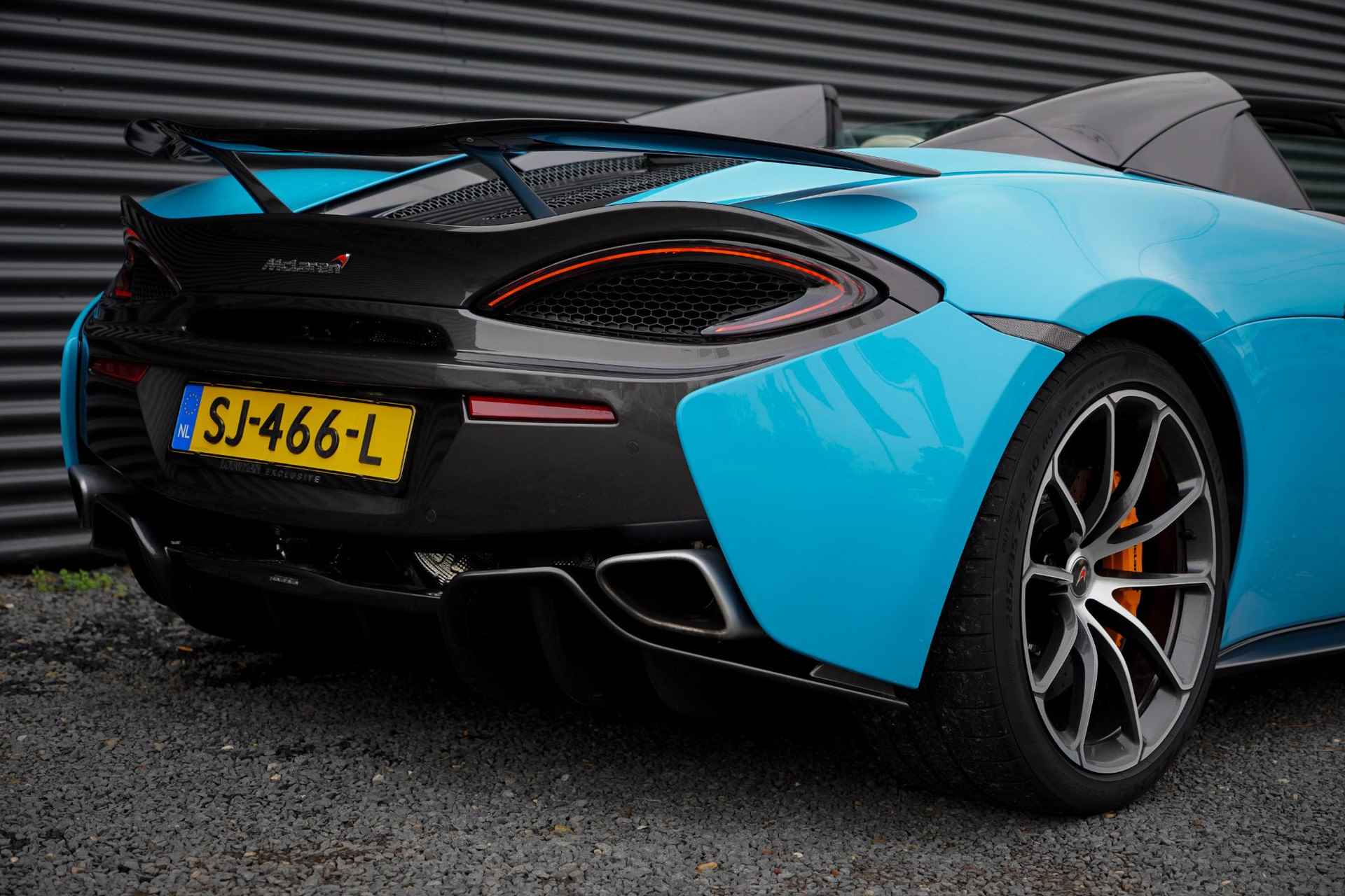 McLaren 570S Spider / Curacao Blauw / MSO / NL Auto / 1e Eigenaar - 45/78