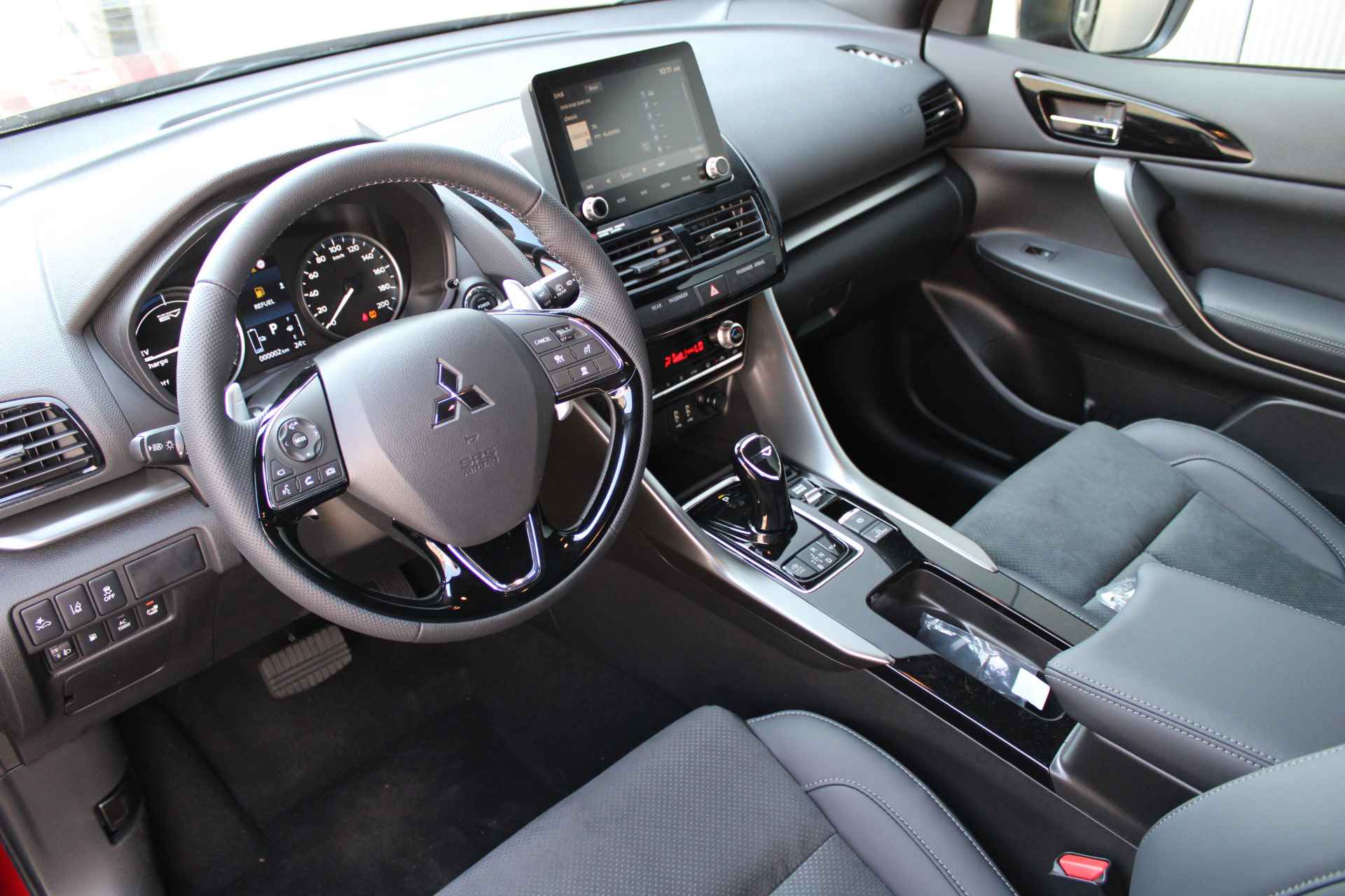 Mitsubishi Eclipse Cross 2.4 PHEV Black Edition Adapt.Cruise control, Premium Audio, Navigatie, Standkachel, 18"LM velgen. - 11/43