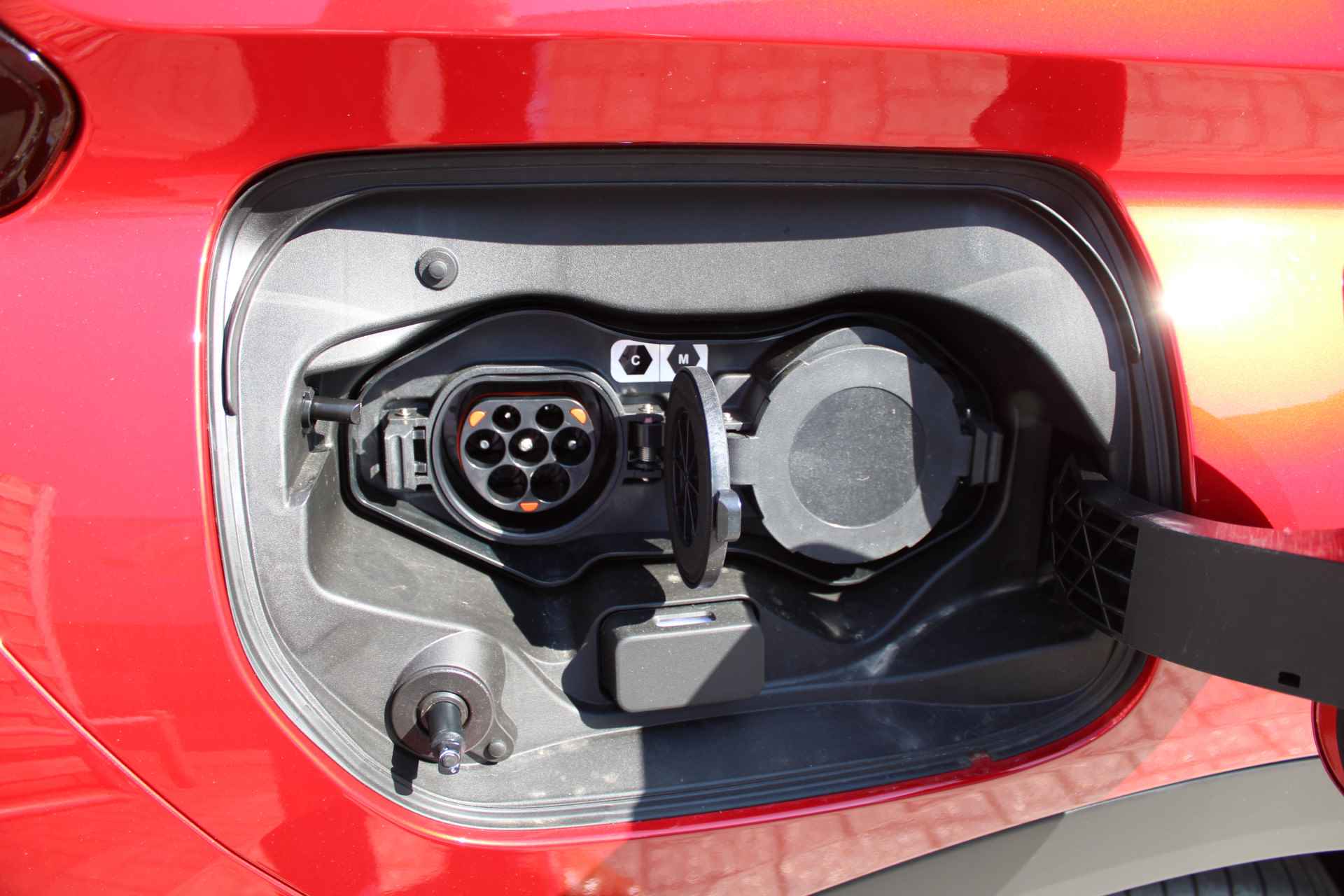 Mitsubishi Eclipse Cross 2.4 PHEV Black Edition Adapt.Cruise control, Premium Audio, Navigatie, Standkachel, 18"LM velgen. - 35/43