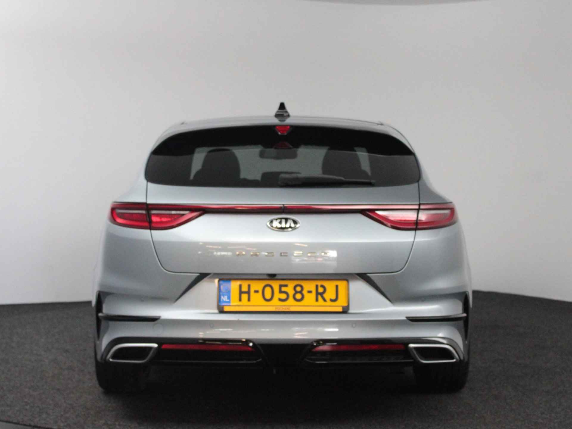 Kia ProCeed 1.4 T-GDI GT-PlusLine | Panoramadak | JBL Audio | Navigatie | Keyless | - 18/62