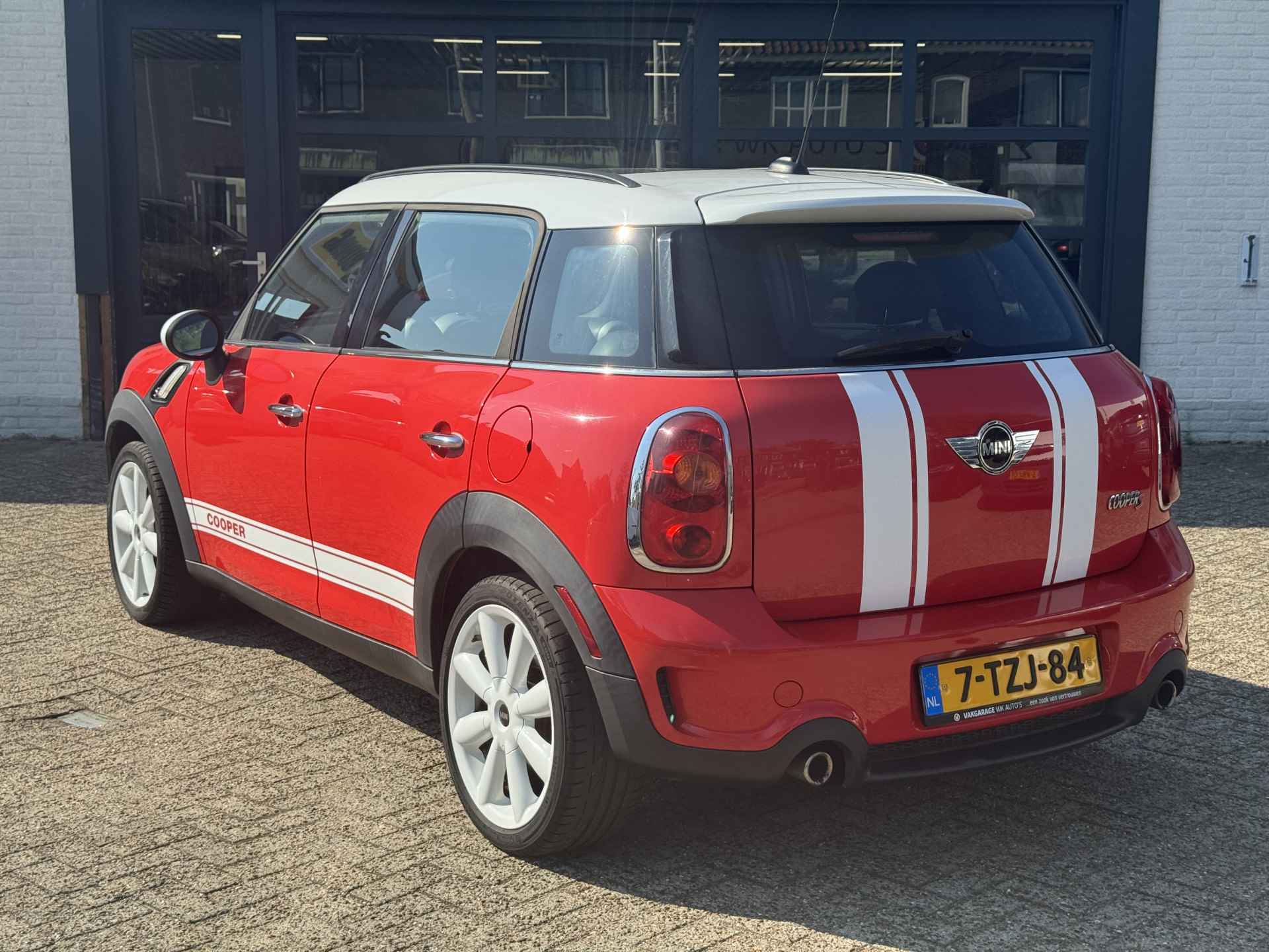 MINI Countryman 1.6 Cooper S Chili - Red Hot - schuif/kantel dak - keyless entry/start - Harman Kardon - 3/23