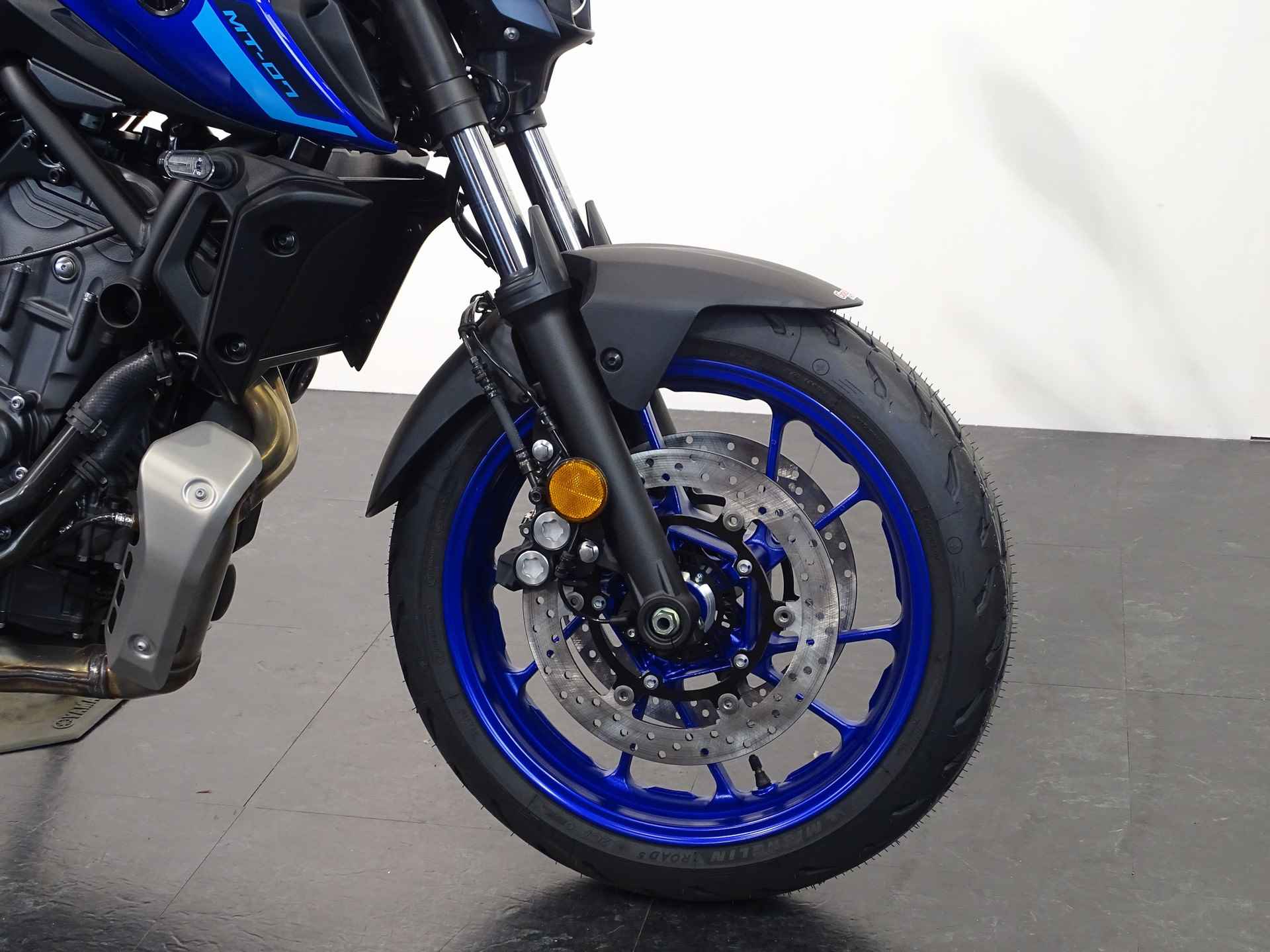 Yamaha MT-07 - 2/12