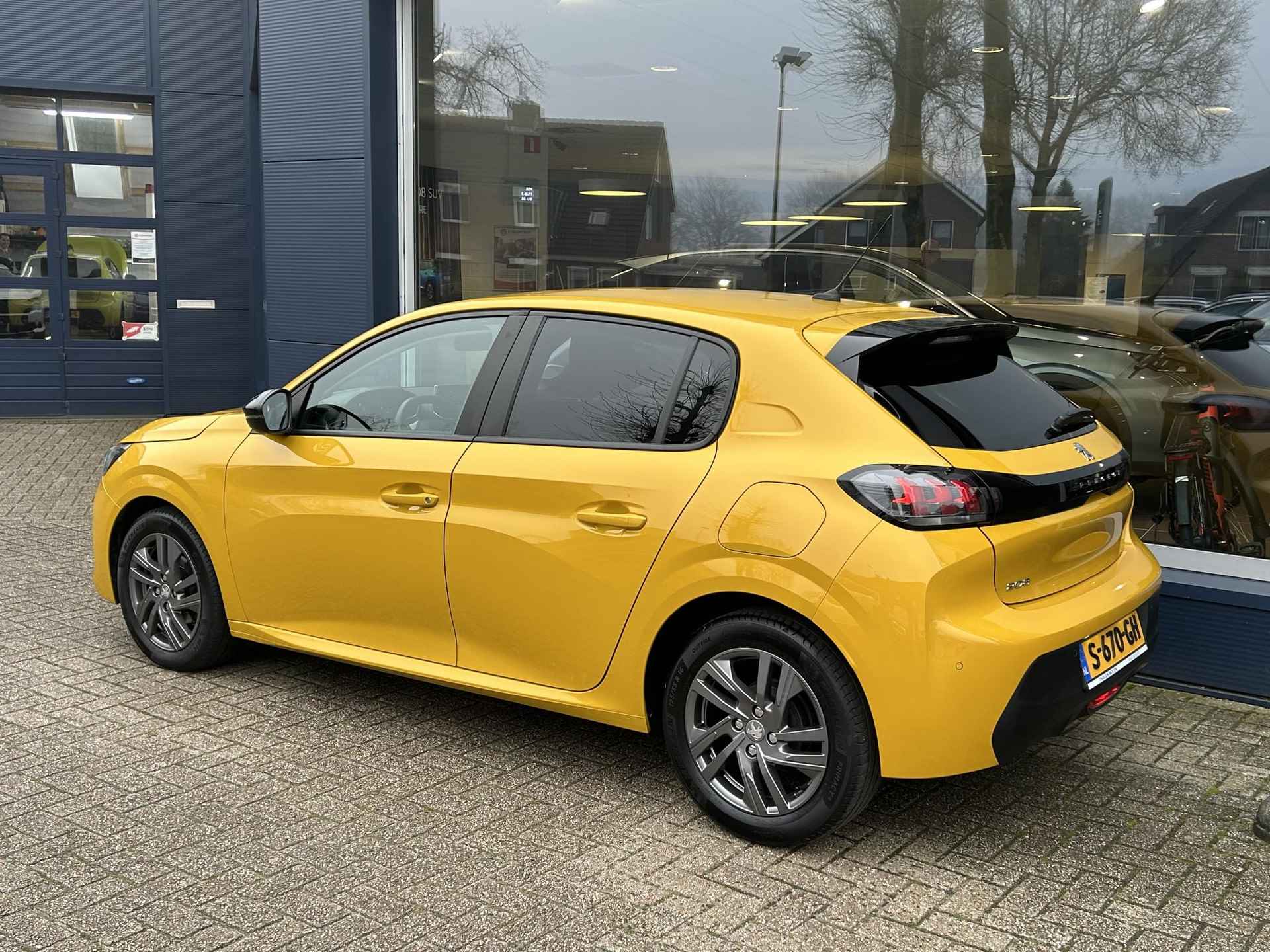 Peugeot 208 1.2 Active Pack | Lichtmetaal | Navigatie via Telefoon | DAB | Airco | Apple Carplay & Android Auto | Parkeersensoren | Cruise Control | Elektrisch Pakket | LED Dagrijverlichting . - 2/44