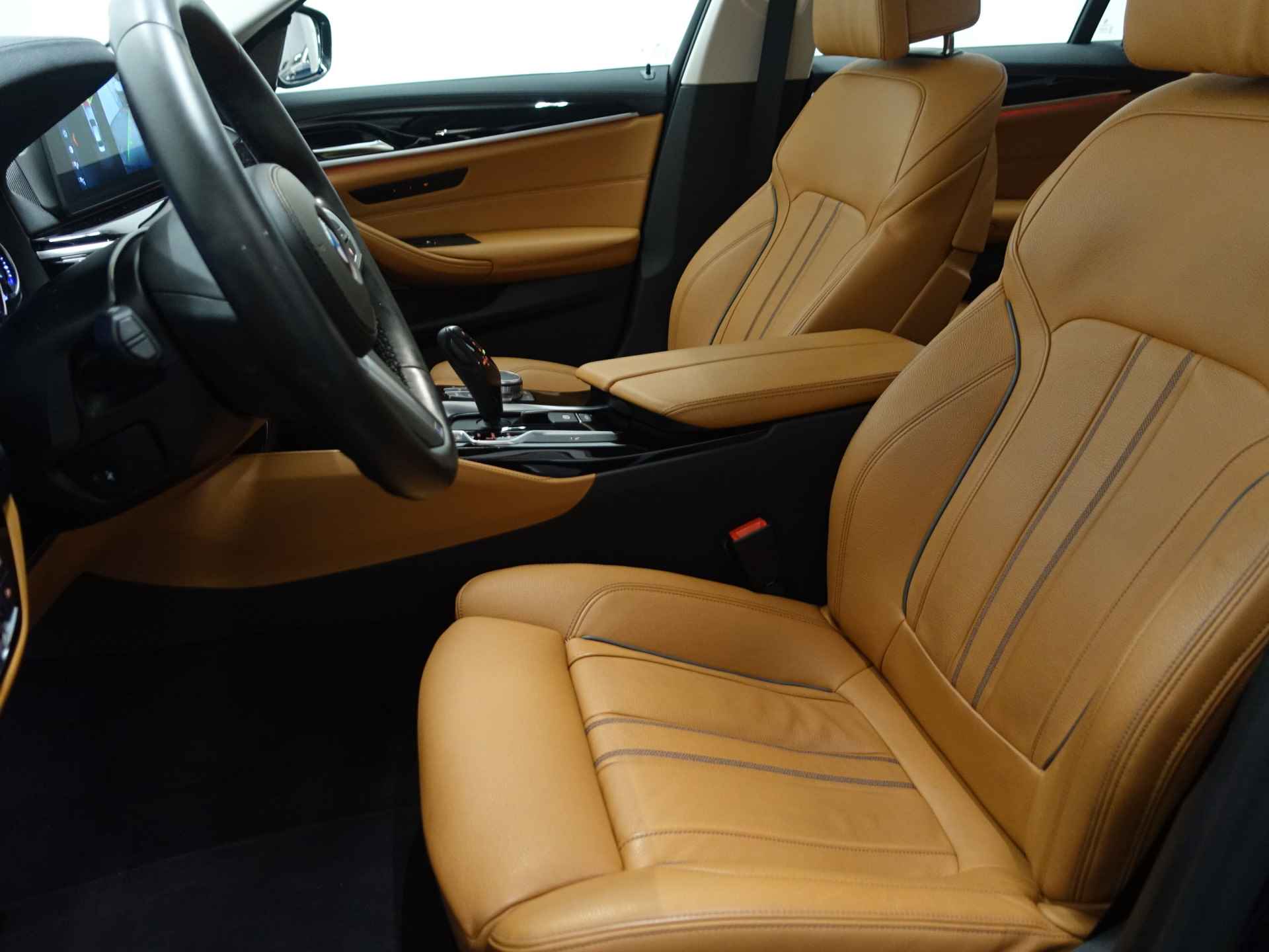 BMW 5 Serie 530d High Exe M-Sport Aut- Virtual Cockpit, Head up, Xenon Led, Memory, Harman Kardon - 41/45