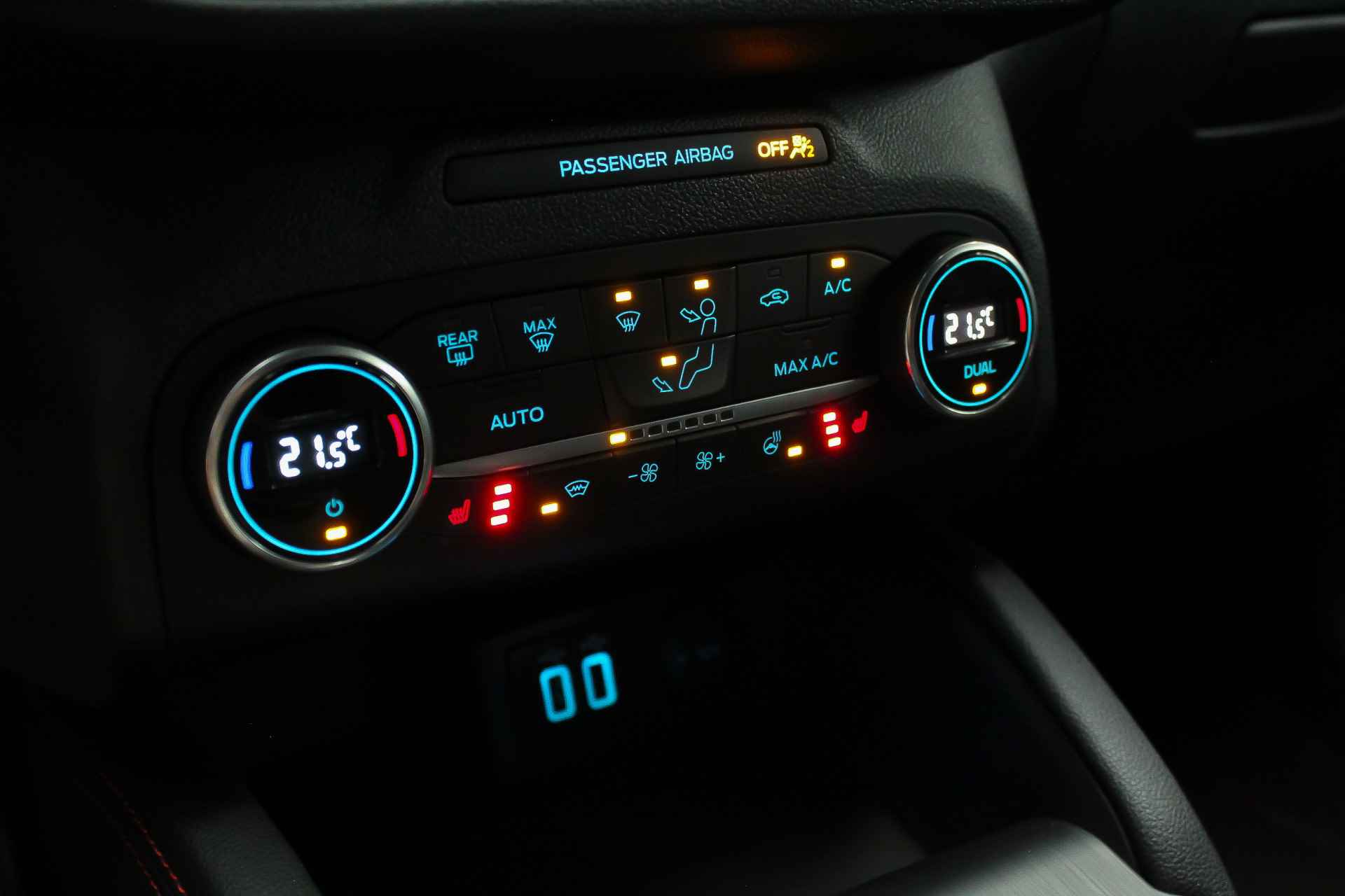 Ford Kuga 2.5 225pk PHEV ST-Line X AUTOMAAT |elektrische trekhaak|adaptive cruise|head-up display|BLIS| - 22/31
