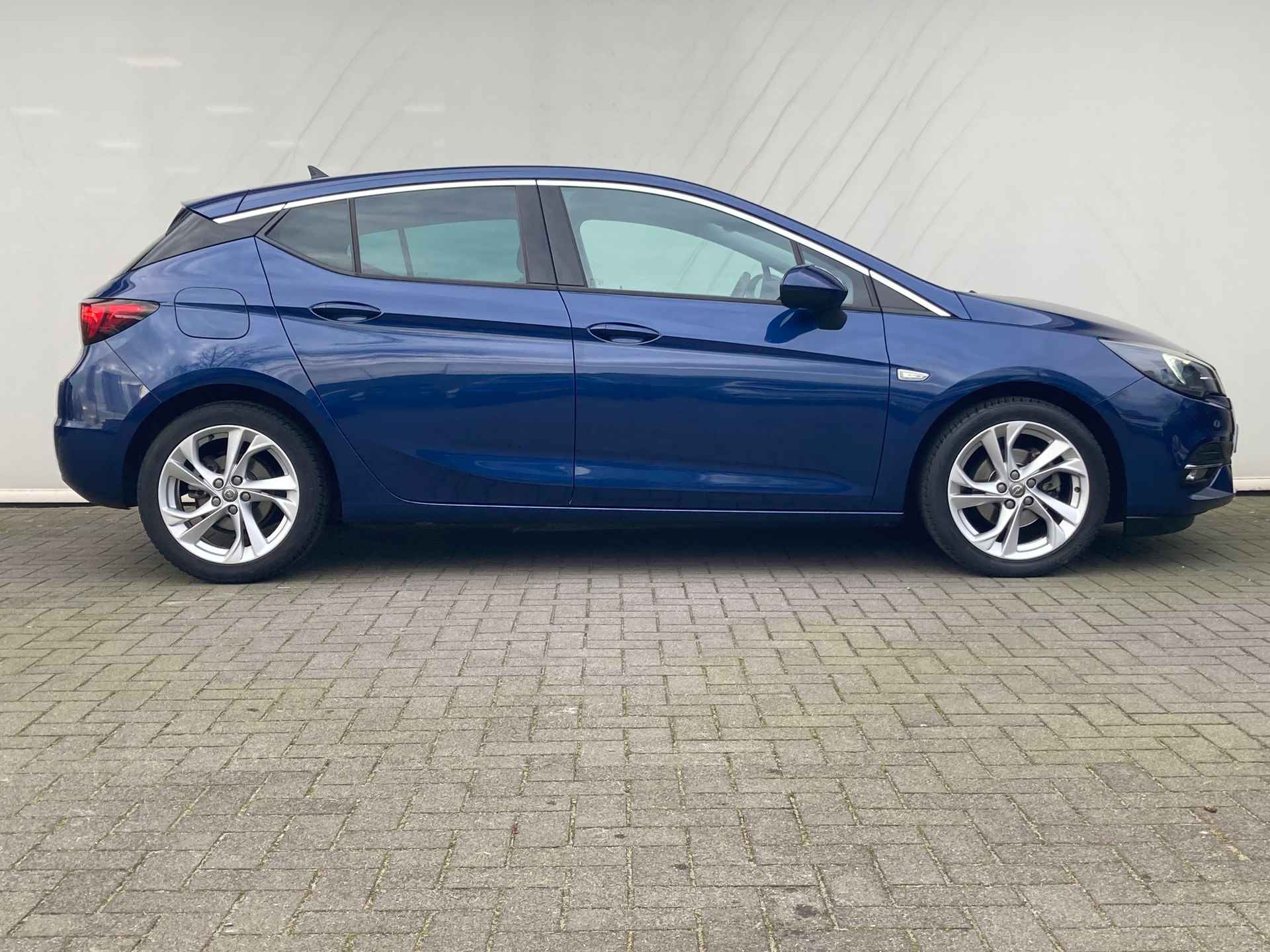 Opel Astra 1.2 Launch Elegance - 6/35