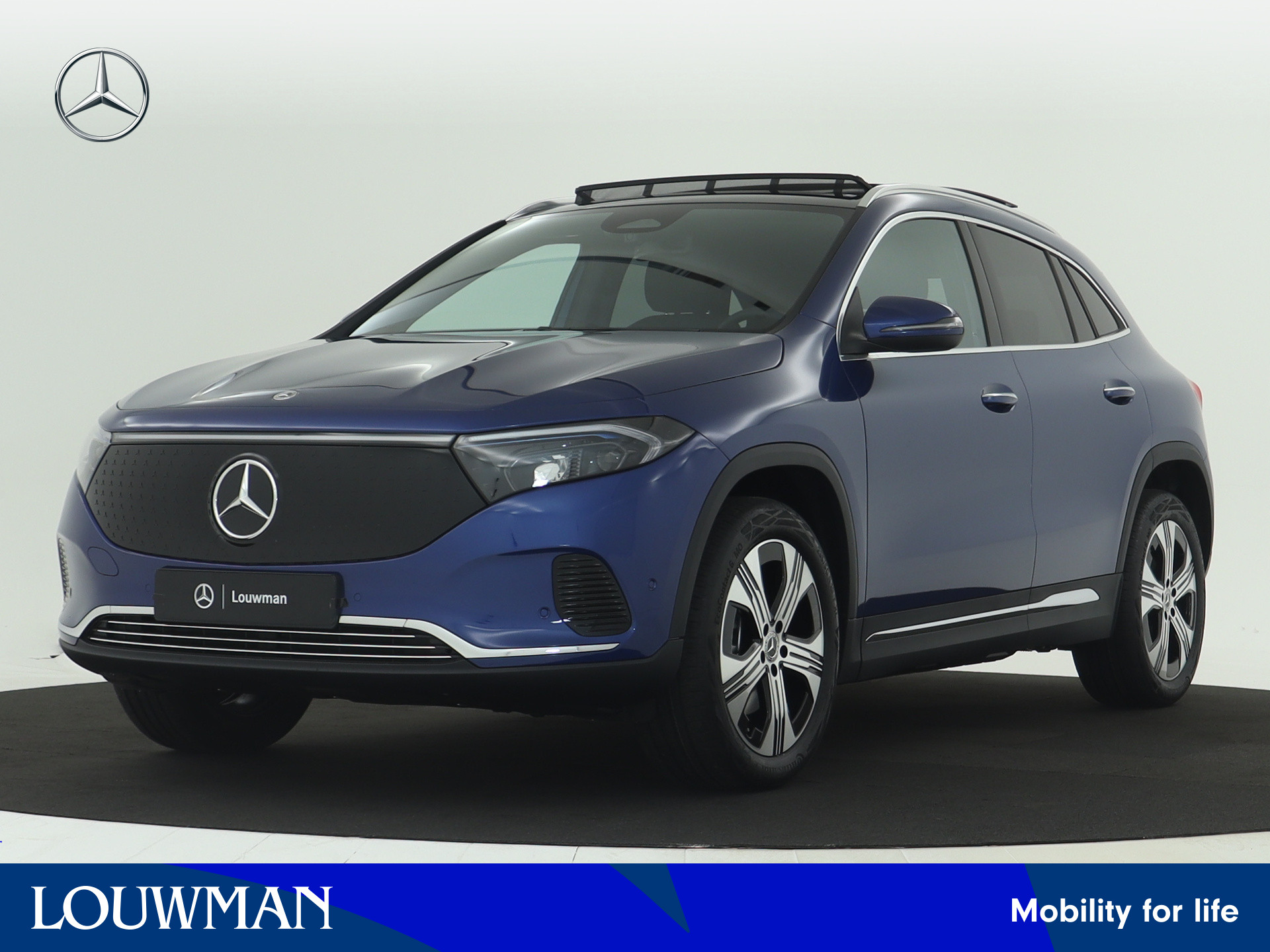 Mercedes-Benz EQA 250+ Luxury Line 71 kWh | Trekhaak | Parkeerpakket met achteruitrijcamera | KEYLESS-GO comfort pakket | GUARD 360° Voertuigbescherming Plus | 	Dodehoekassistent | Premium pakket |