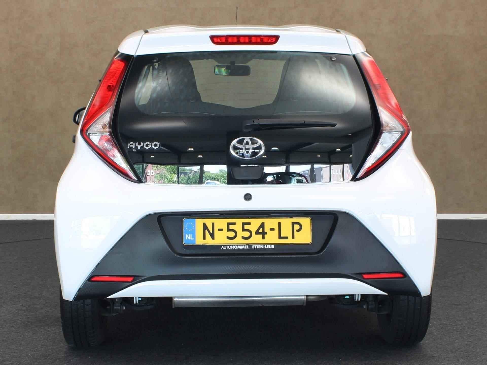 Toyota Aygo 1.0 VVT-i x-fun - ORIGINEEL NEDERLANDSE AUTO - AIRCO - BLUETOOTH - SNELHEIDSBEGRENZER - AUDIO AF FABRIEK - ELEKTRISCHE RAMEN VOOR - CENTRALE DEURVERGRENDELING MET AFSTANDSBEDIENING - 8/31