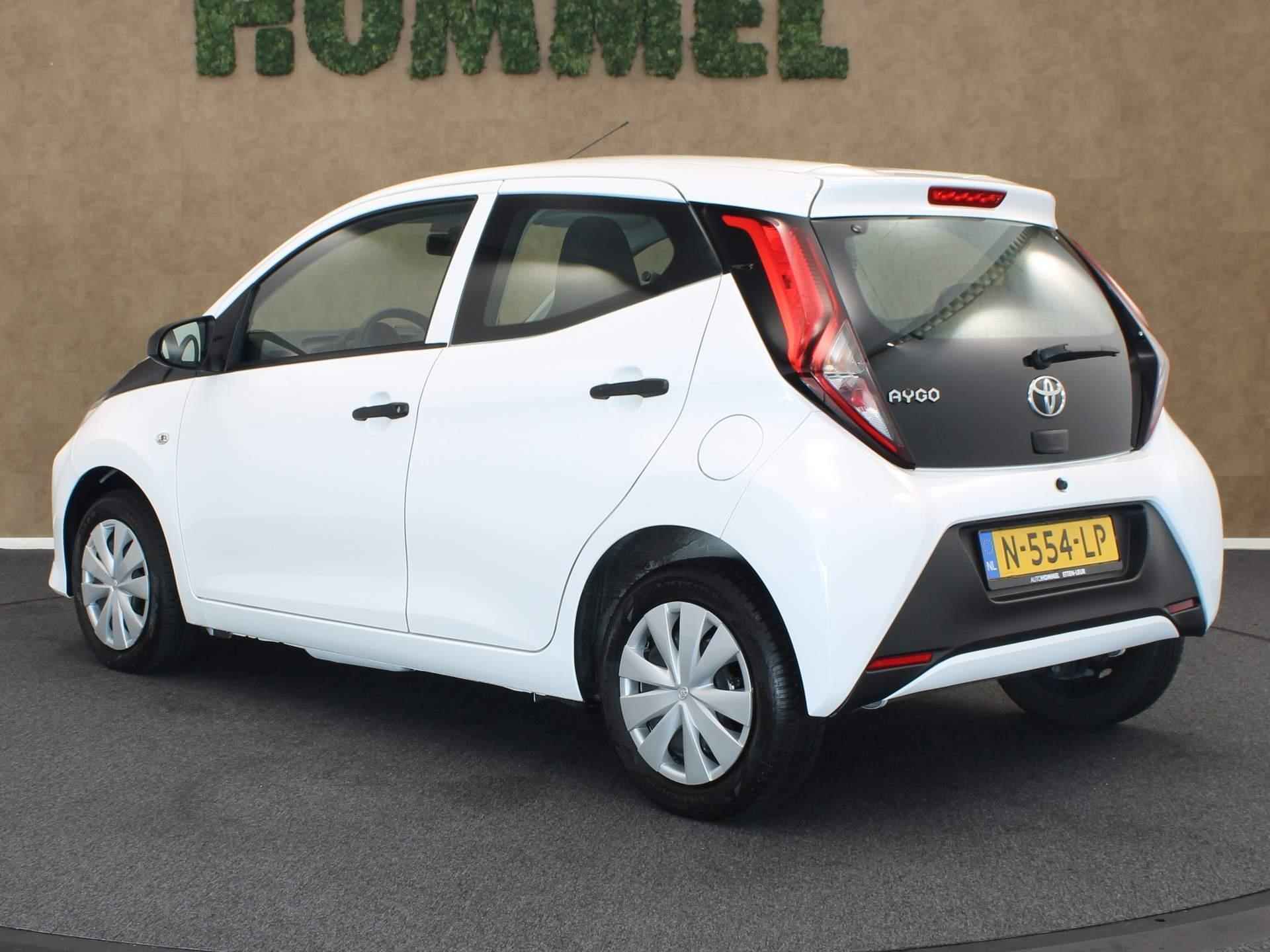 Toyota Aygo 1.0 VVT-i x-fun - ORIGINEEL NEDERLANDSE AUTO - AIRCO - BLUETOOTH - SNELHEIDSBEGRENZER - AUDIO AF FABRIEK - ELEKTRISCHE RAMEN VOOR - CENTRALE DEURVERGRENDELING MET AFSTANDSBEDIENING - 12/31