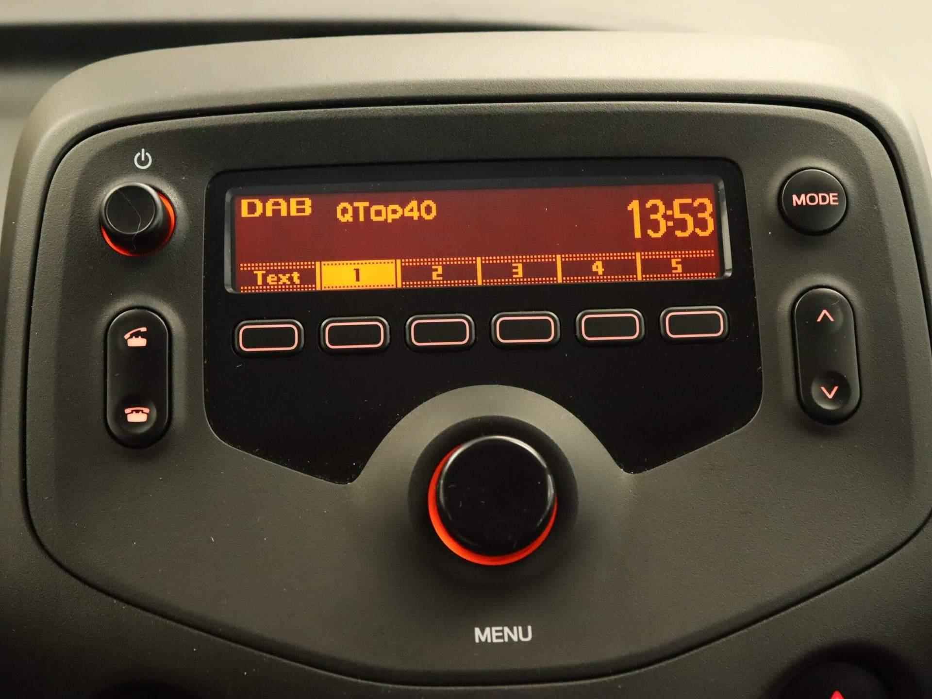 Toyota Aygo 1.0 VVT-i x-fun - ORIGINEEL NEDERLANDSE AUTO - AIRCO - BLUETOOTH - SNELHEIDSBEGRENZER - AUDIO AF FABRIEK - ELEKTRISCHE RAMEN VOOR - CENTRALE DEURVERGRENDELING MET AFSTANDSBEDIENING - 24/31