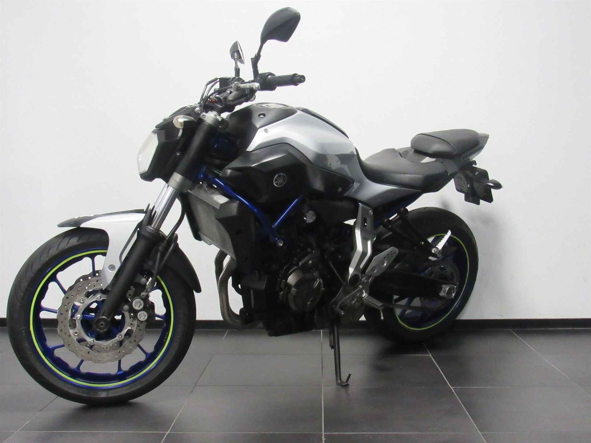 Yamaha MT-07 - 2016 - 3/6