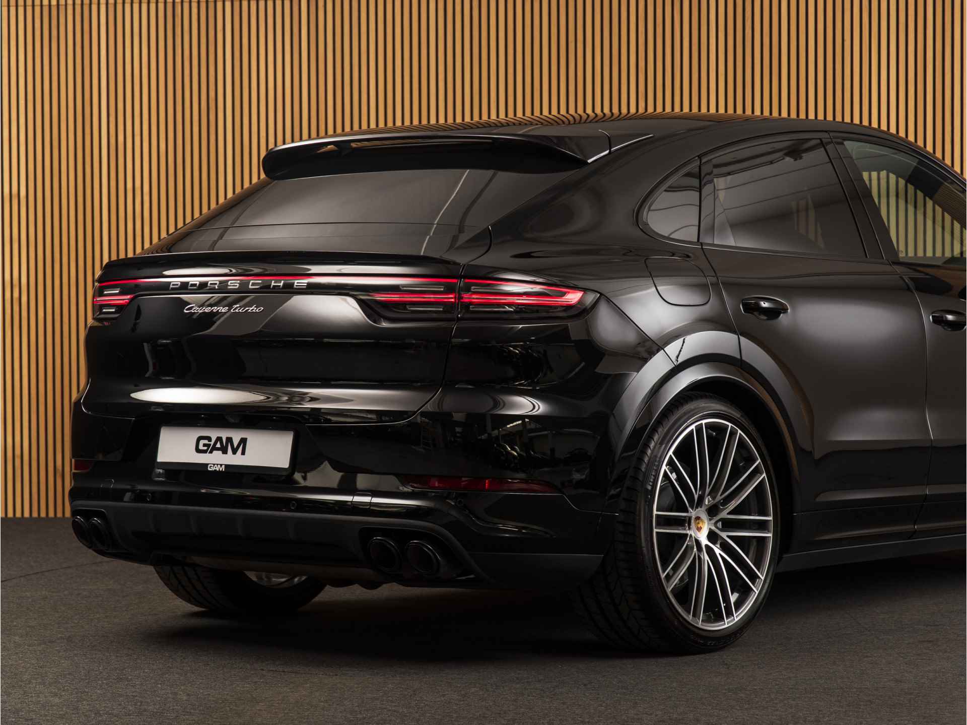 Porsche Cayenne 4.0 Turbo - 9/32