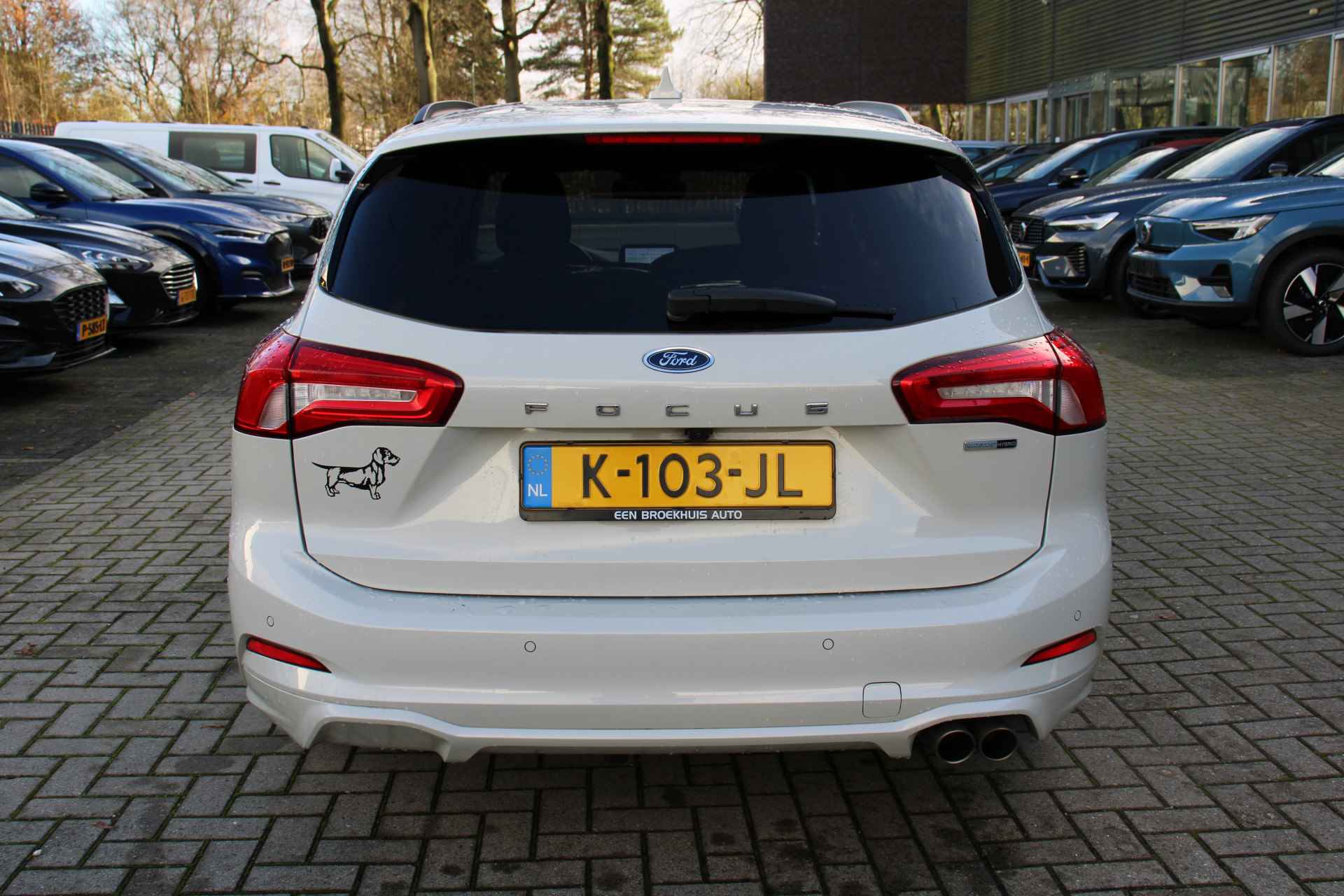 Ford Focus Wagon 1.0EB HYBRIDE ST-LINE | NL-AUTO! | 1e EIGENAAR! | WINTERPACK | LED | NAVI | CAMERA | CLIMA | CRUISE | PARK SENS V+A | DEAL - 38/42