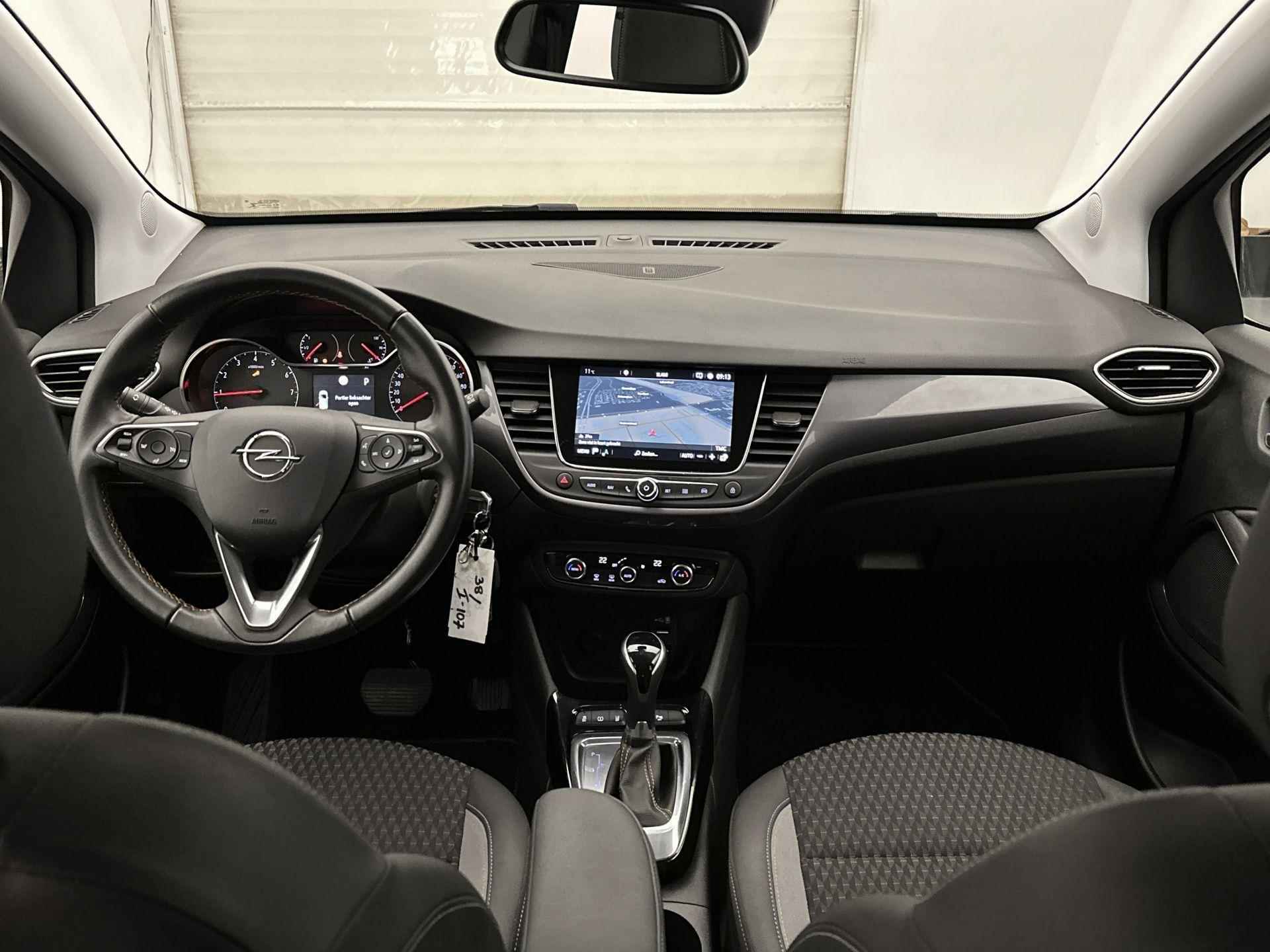 Opel Crossland X SUV Innovation 130 pk Automaat | Navigatie | Parkeersensoren Achter | LED Koplampen | DAB Ontvanger | Lederen Stuurwiel | Start/Stop Systeem | Climate Control | Cruise Control | 16" Lichtmetalen Velgen | Apple Carplay/Android Auto | - 12/36