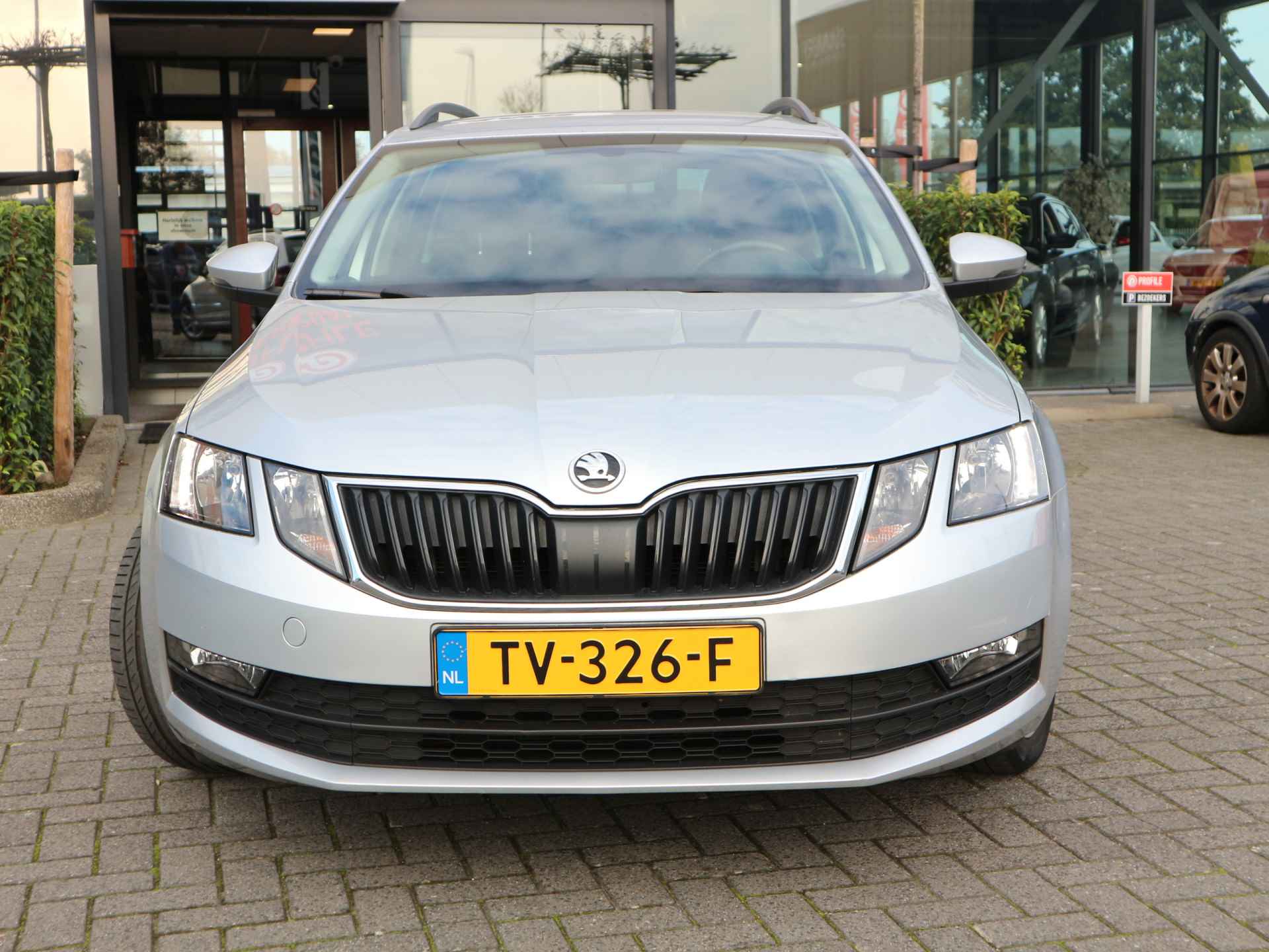 Škoda Octavia Combi 1.6 TDI Greentech Clever Edition TREKHAAK NAVI CRUISE - 2/24