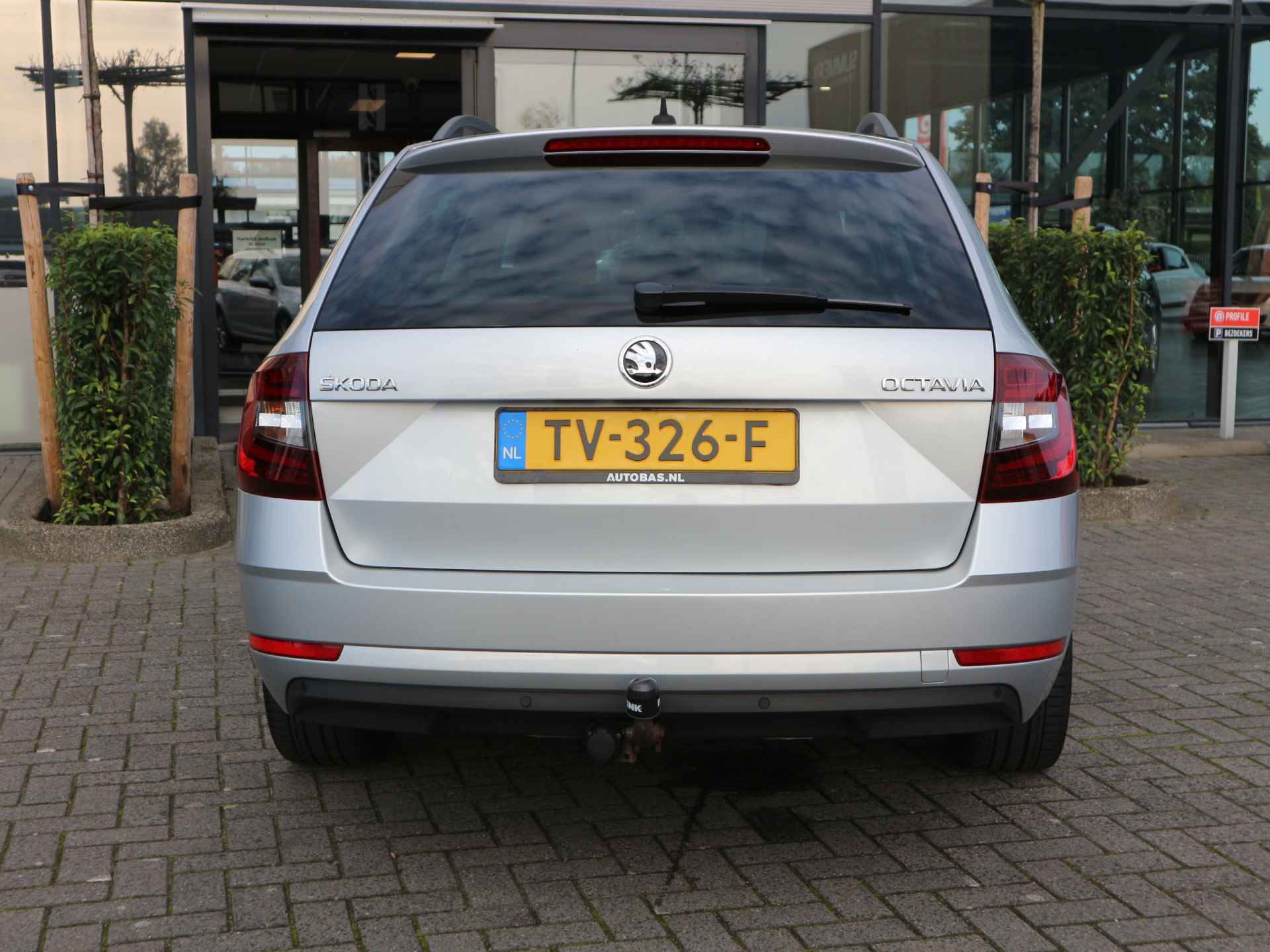 Škoda Octavia Combi 1.6 TDI Greentech Clever Edition TREKHAAK NAVI CRUISE - 3/24