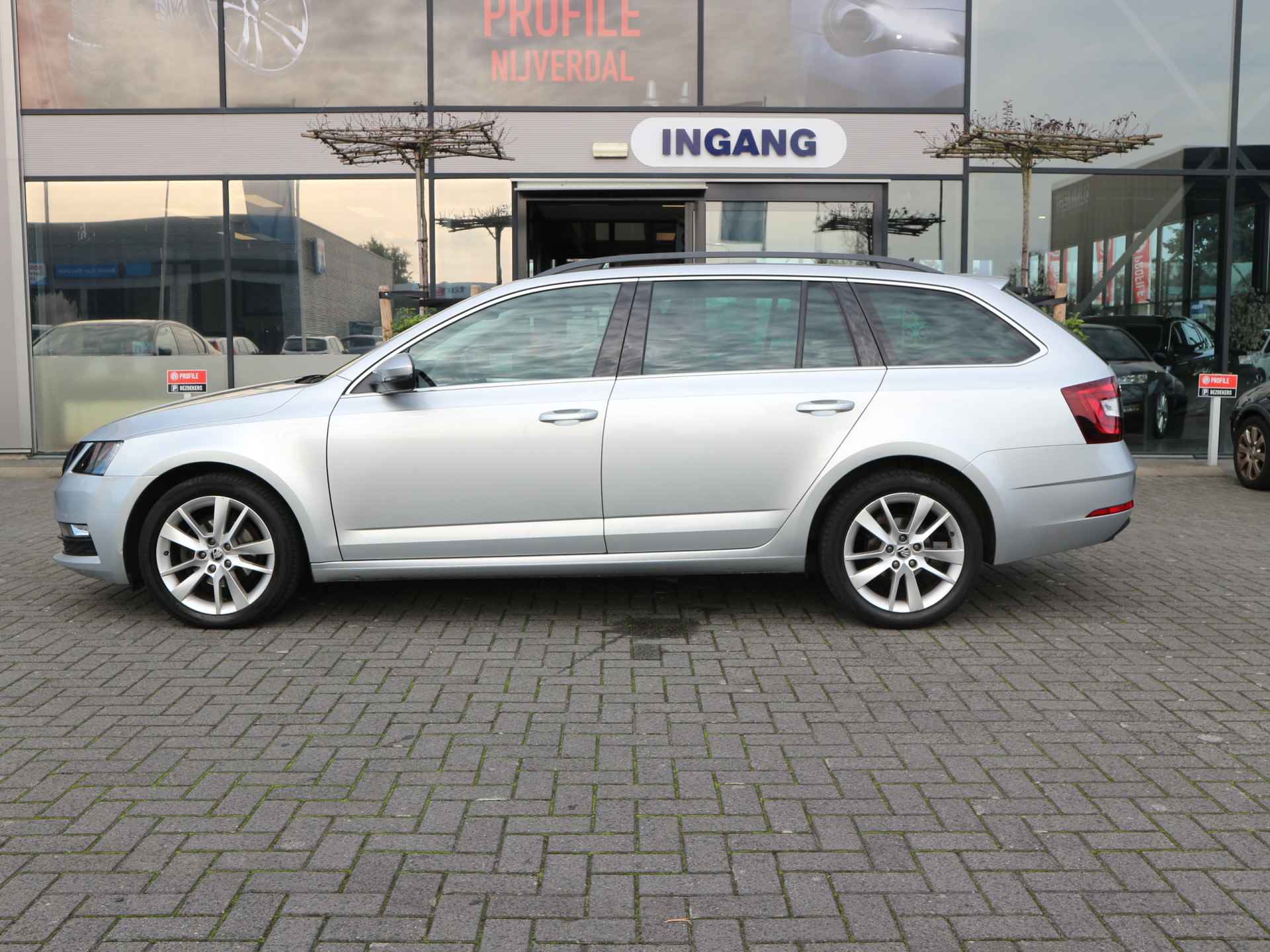 Škoda Octavia Combi 1.6 TDI Greentech Clever Edition TREKHAAK NAVI CRUISE - 5/24