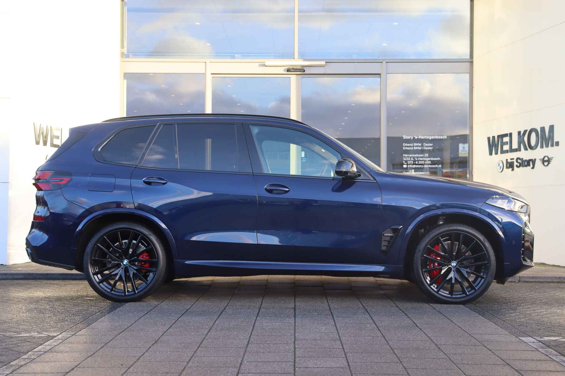 BMW X5 M60i xDrive High Executive Automaat / Panoramadak Sky Lounge / Massagefunctie / Adaptief M Onderstel Professional / Bowers & Wilkins / Parking Assistant Professional / Soft-Close - 16/60