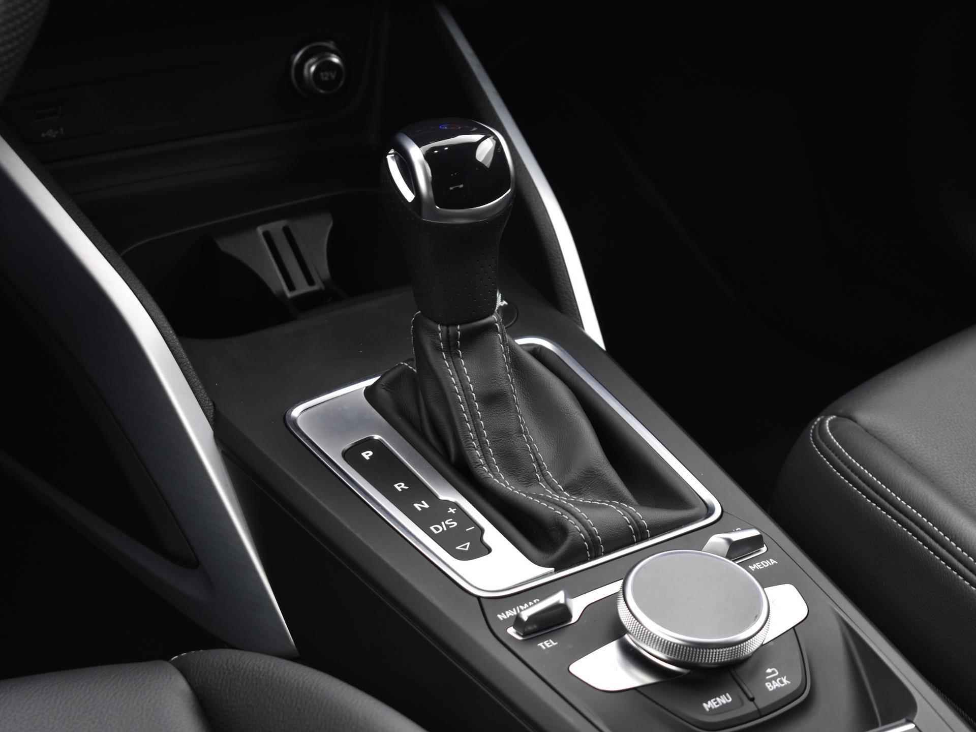 Audi Q2 35 Tfsi 150pk S-Tronic S Edition | Climatronic | Smartphone Interface | Navi | P-Sensoren | Camera | 17'' inch | Garantie t/m 09-06-2027 of 100.000km - 27/32