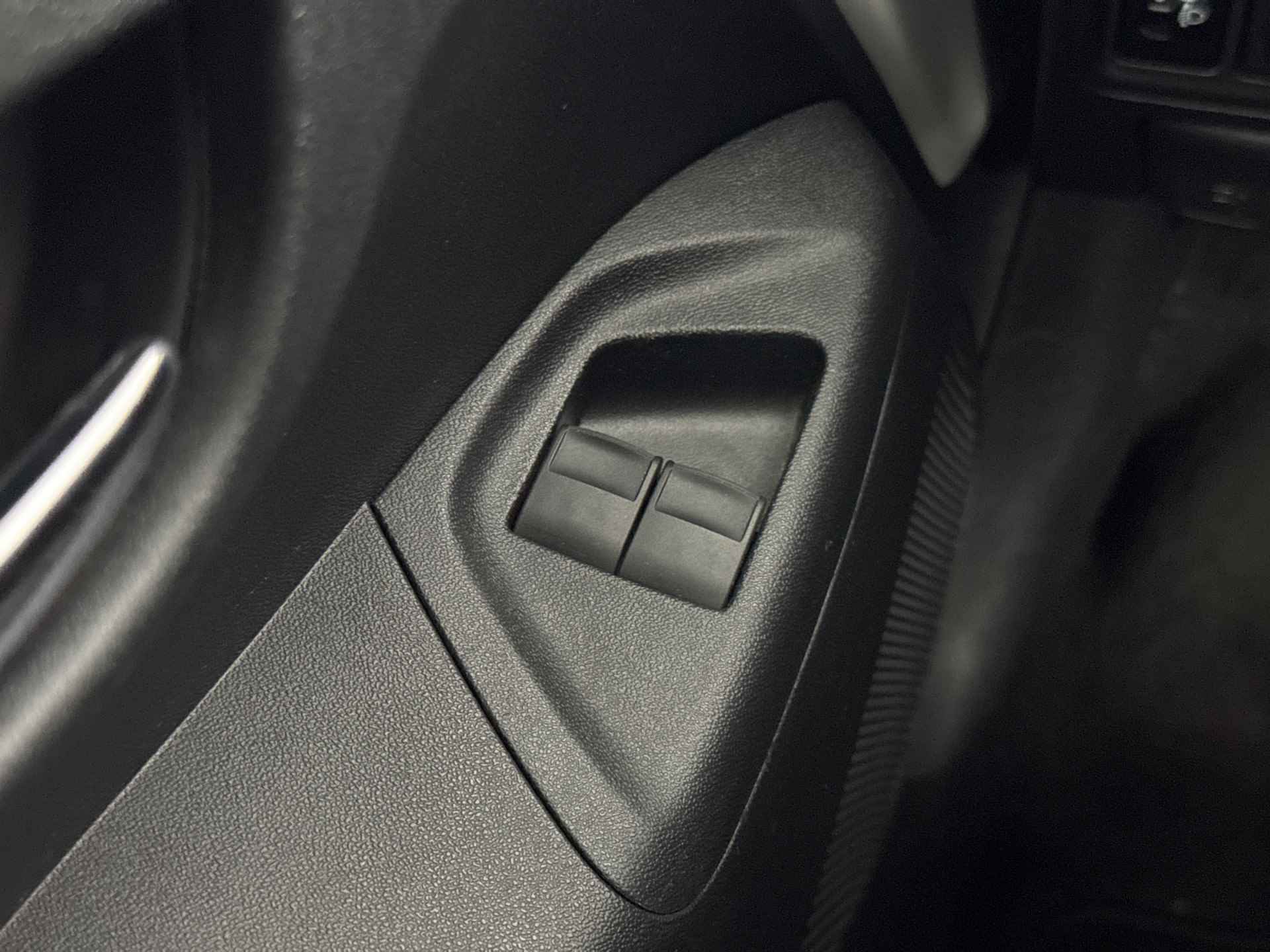 Toyota Aygo 1.0 VVT-i X-First Cabrio | Apple Carplay & Android Auto | - 24/35