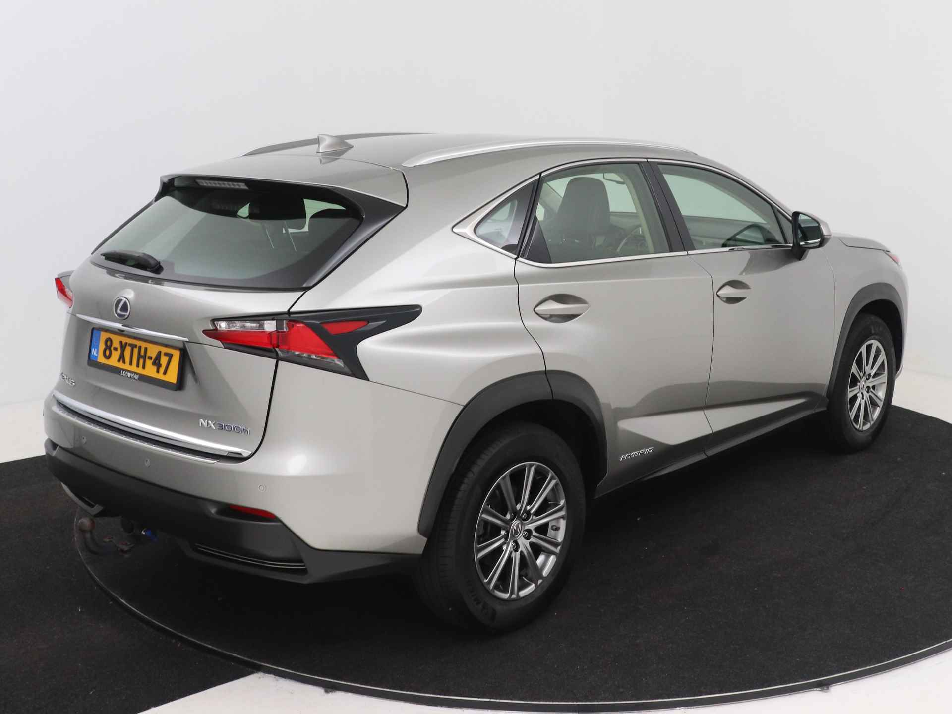 Lexus NX 300h AWD 25th Edition | Trekhaak | Leer | Stoelverwarming | Adaptive Cruise Control | Park Assist | - 18/40